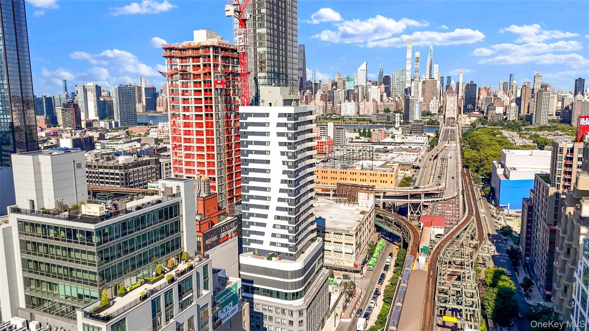 2416 Queens Plaza S Unit: 7B