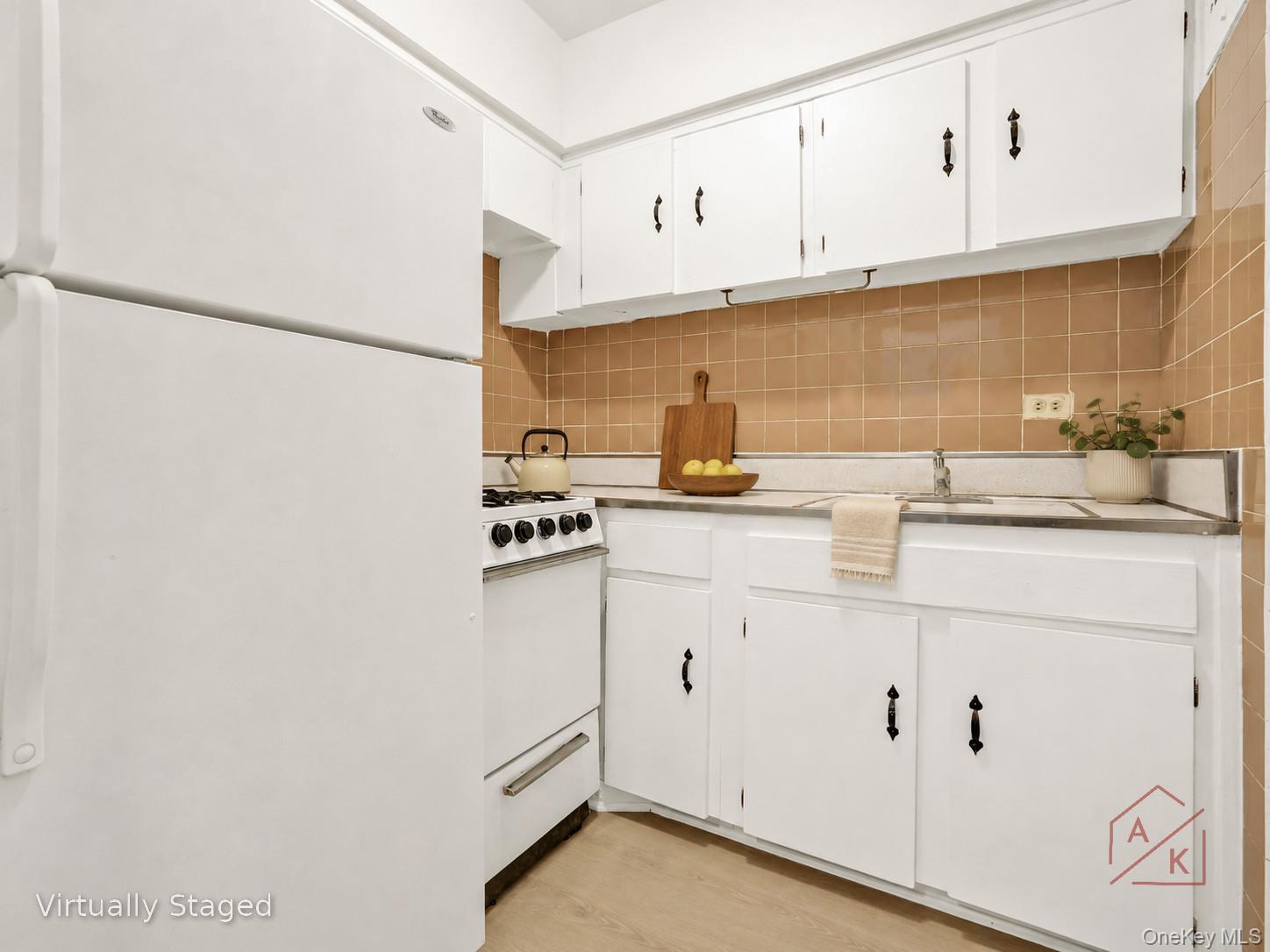 41-31 51 St Street Unit: 5B