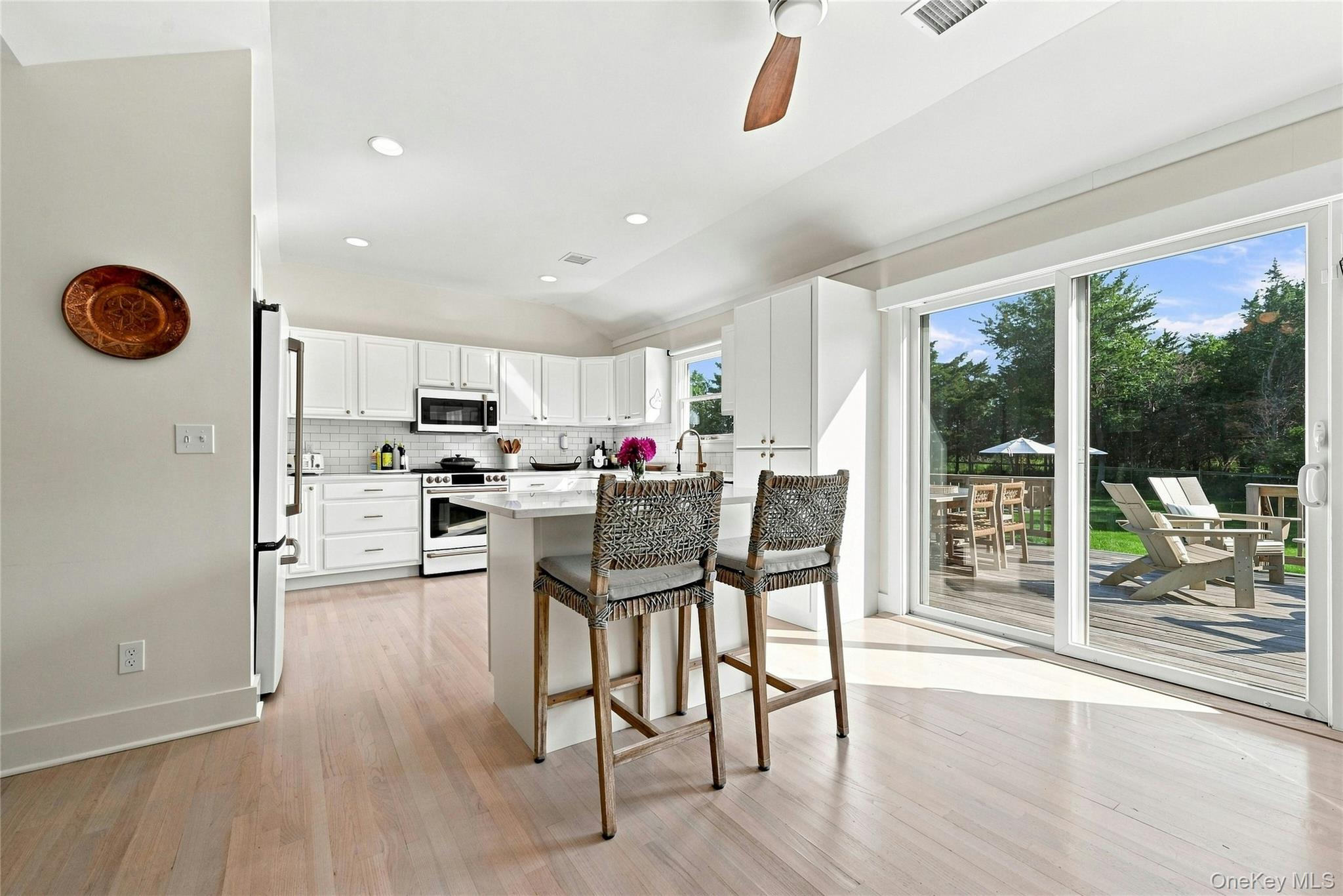 2737 Rocky Point Road