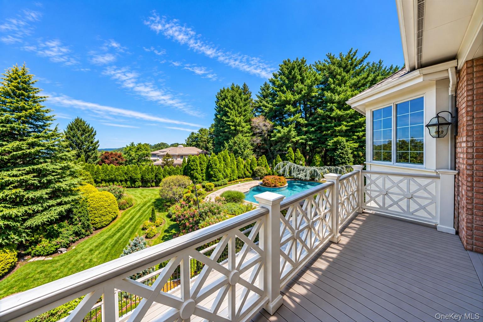 19 Cobblestone Court