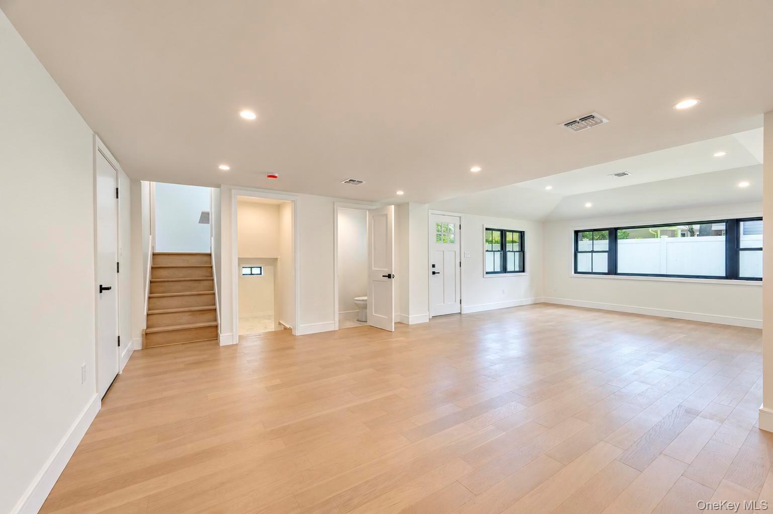2056 Stratford Drive
