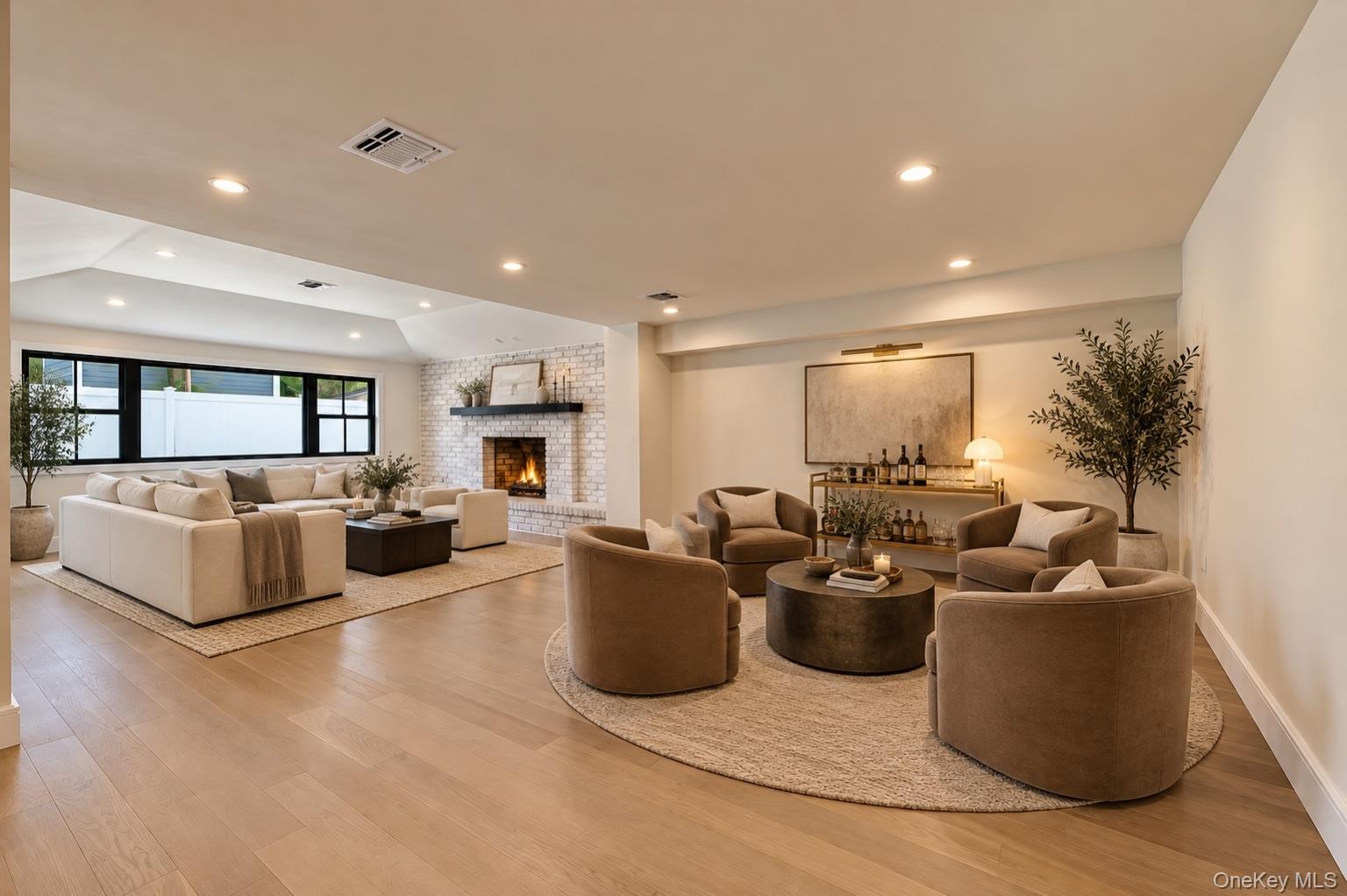2056 Stratford Drive