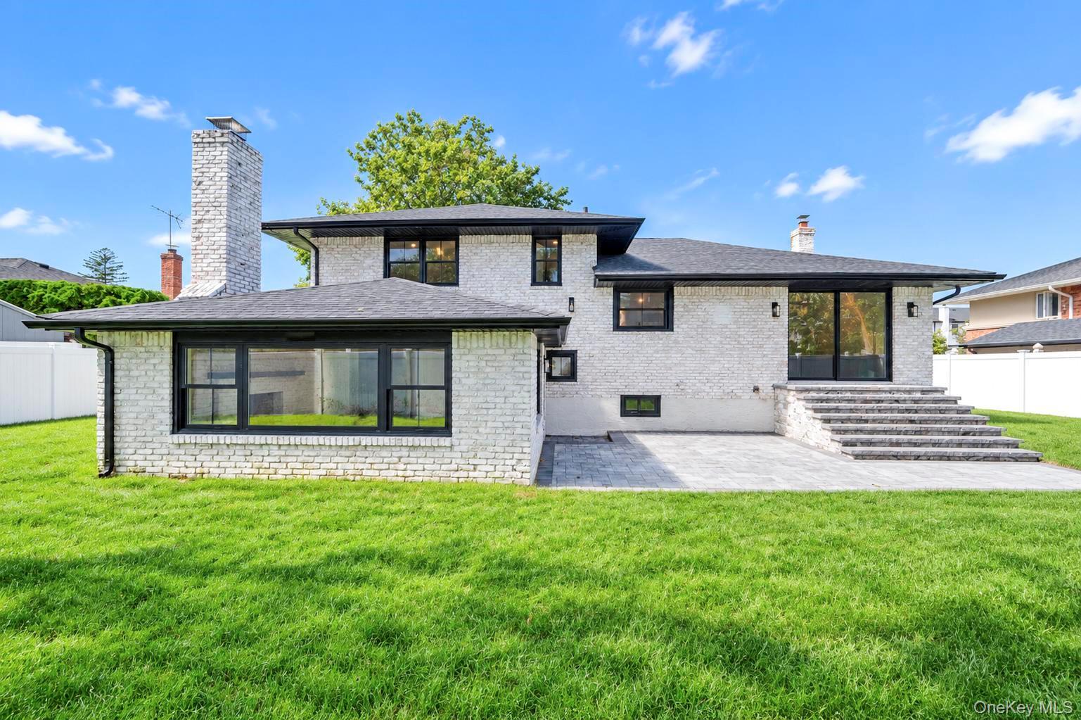 2056 Stratford Drive