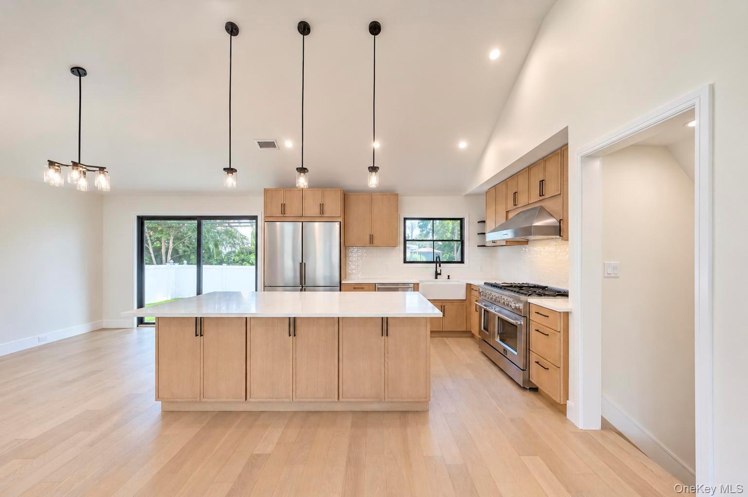 2056 Stratford Drive