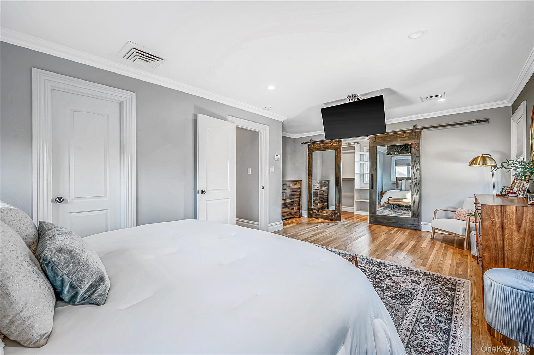 174 Secatogue Lane W