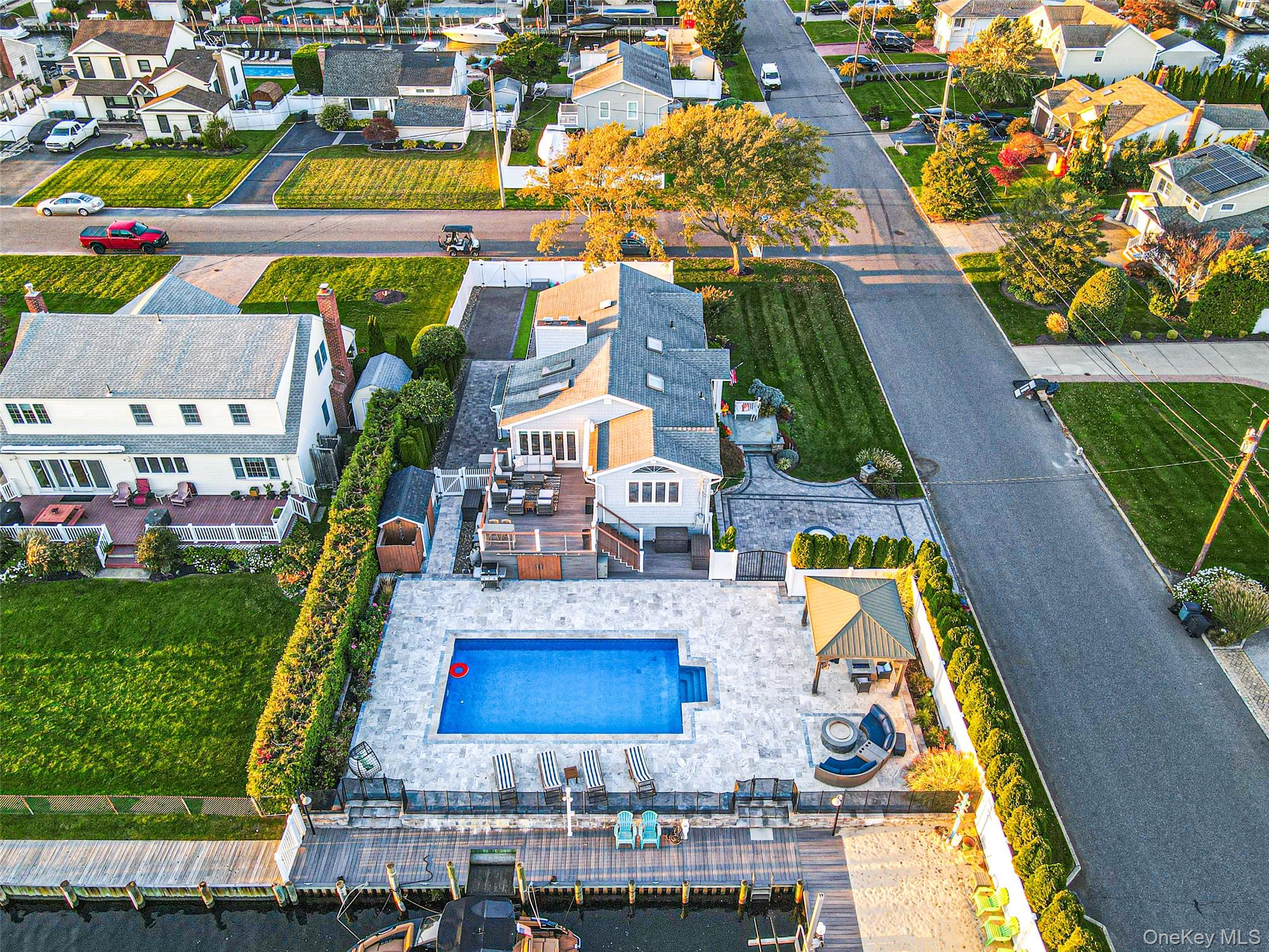 174 Secatogue Lane W