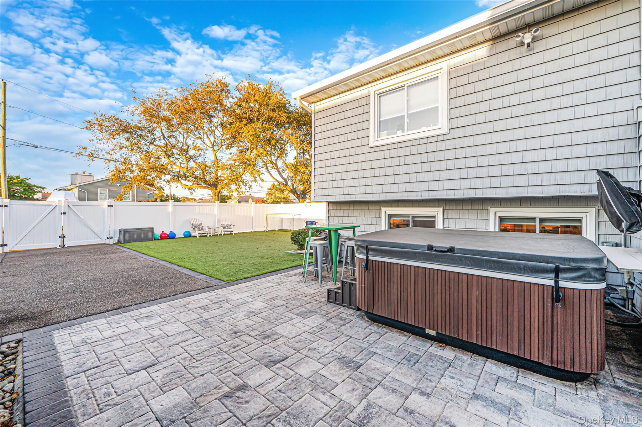 174 Secatogue Lane W