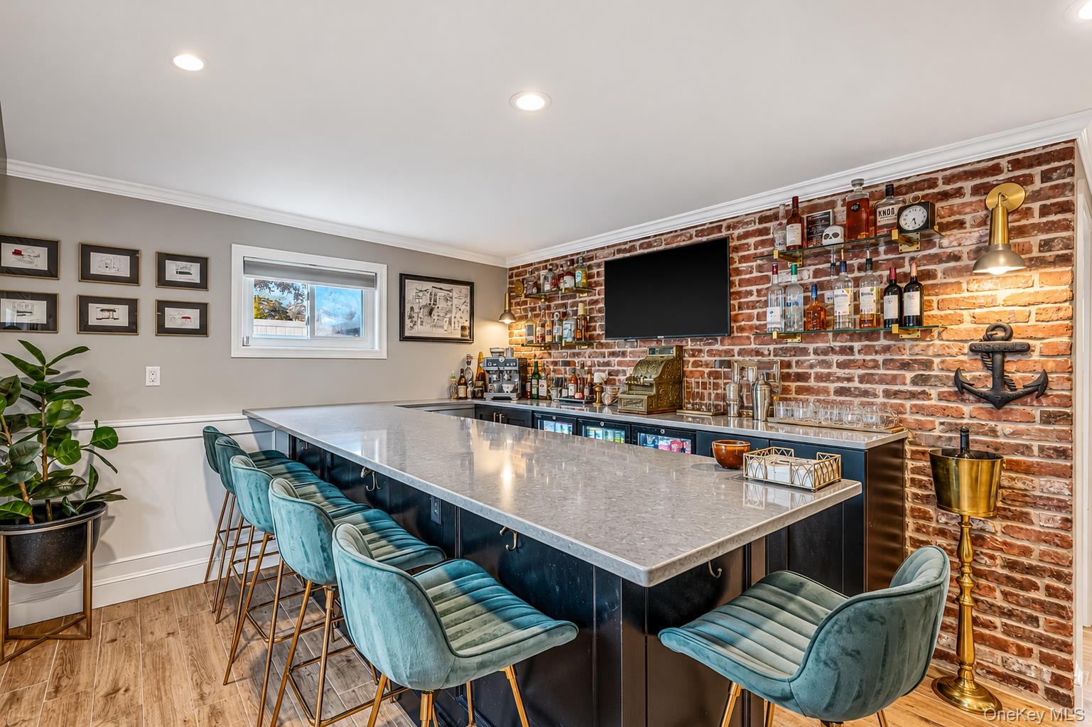 174 Secatogue Lane W
