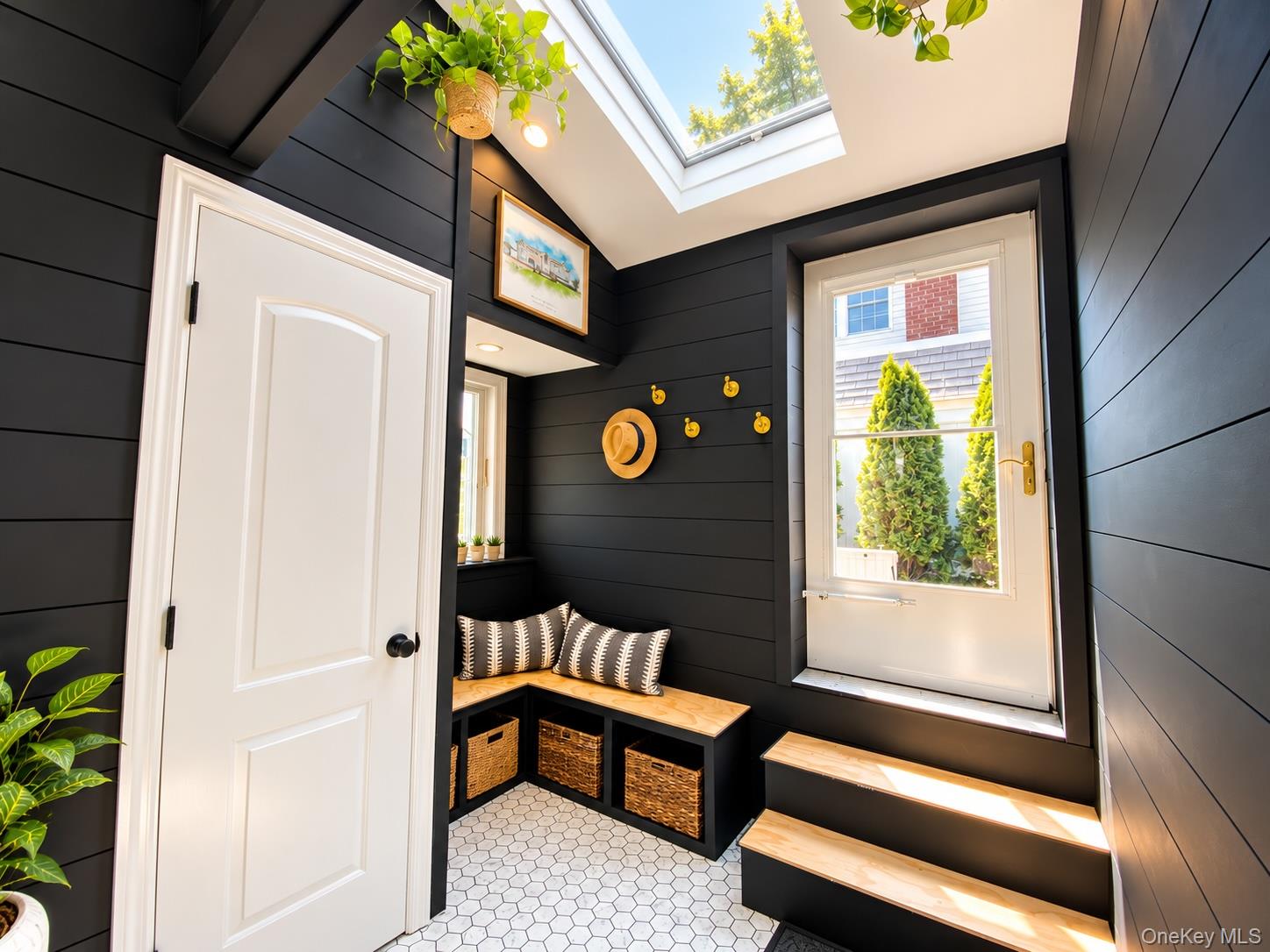 174 Secatogue Lane W