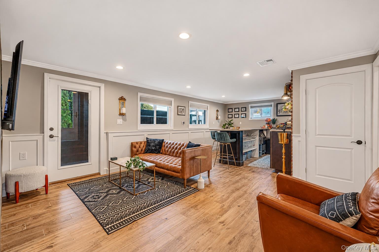 174 Secatogue Lane W