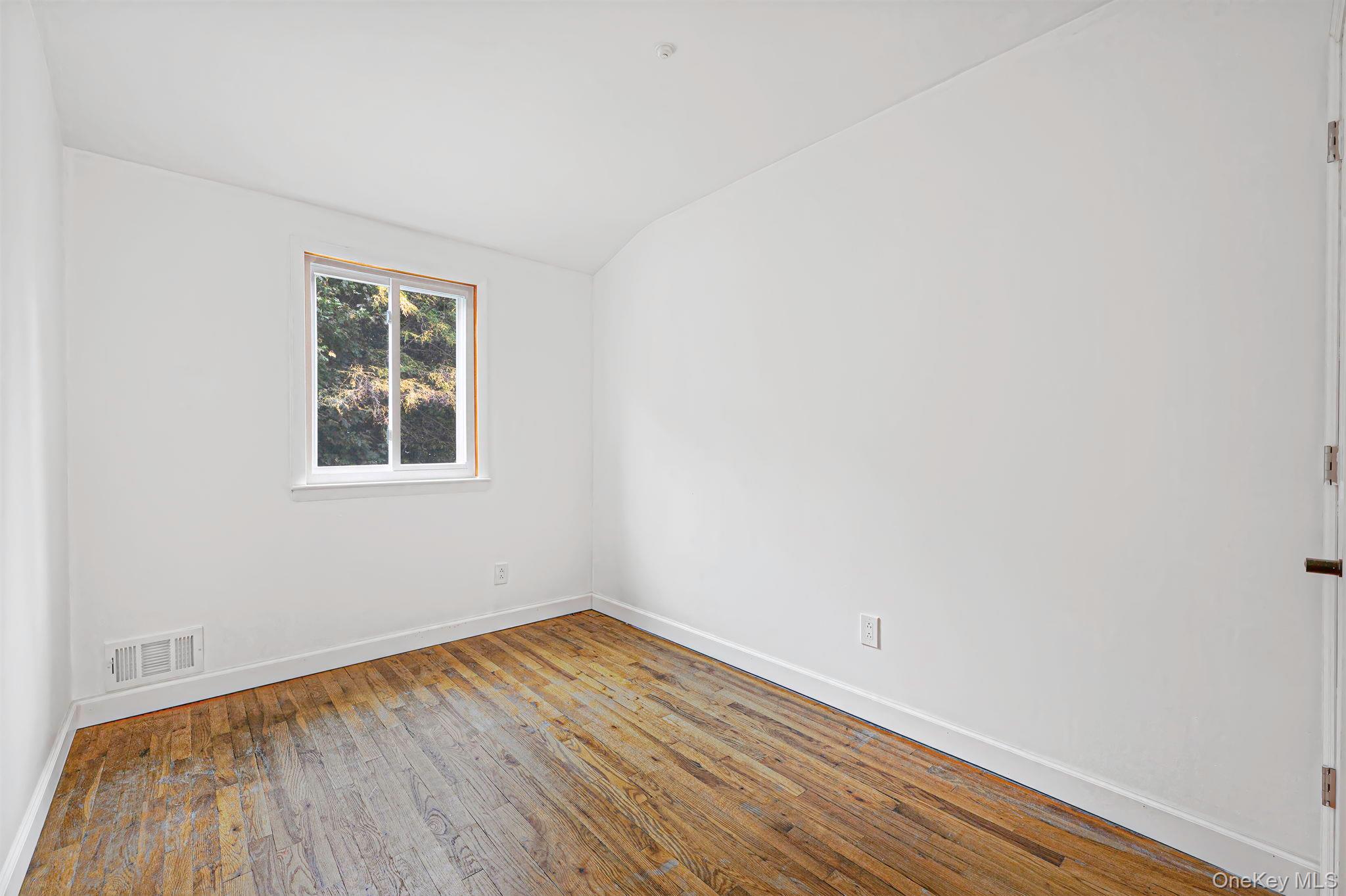 9 Thorman Lane