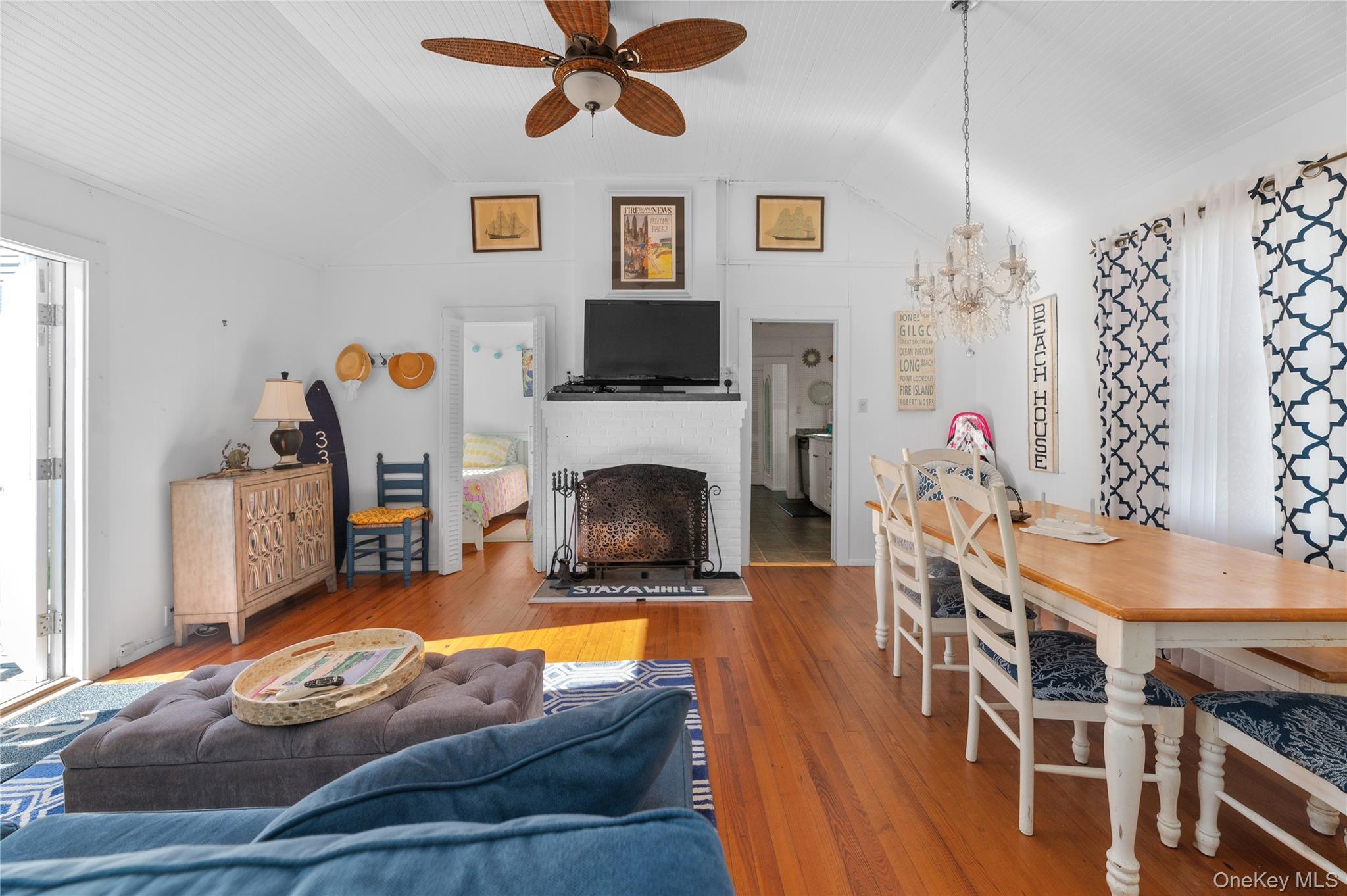330 Dehnhoff Walk