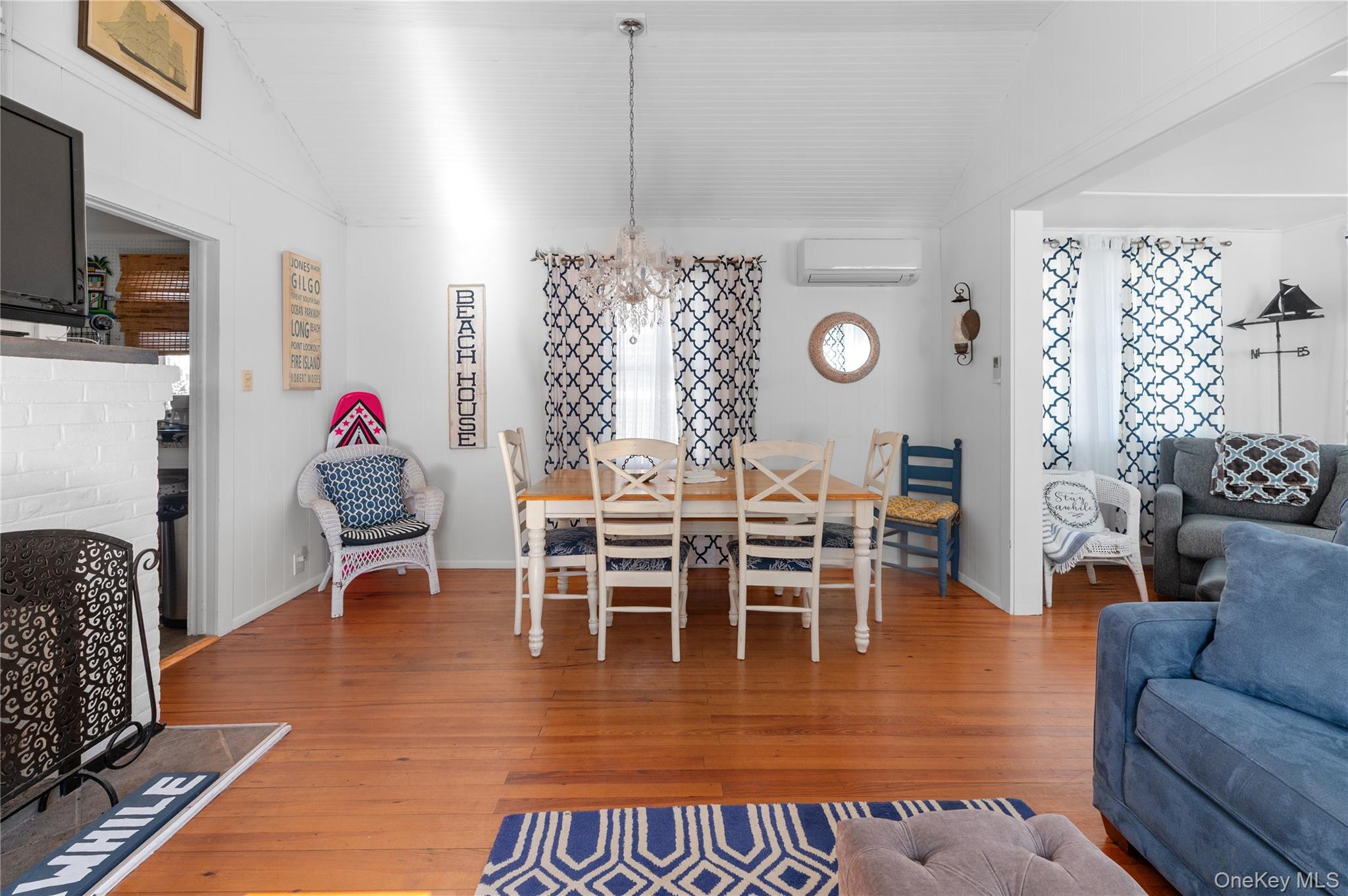 330 Dehnhoff Walk