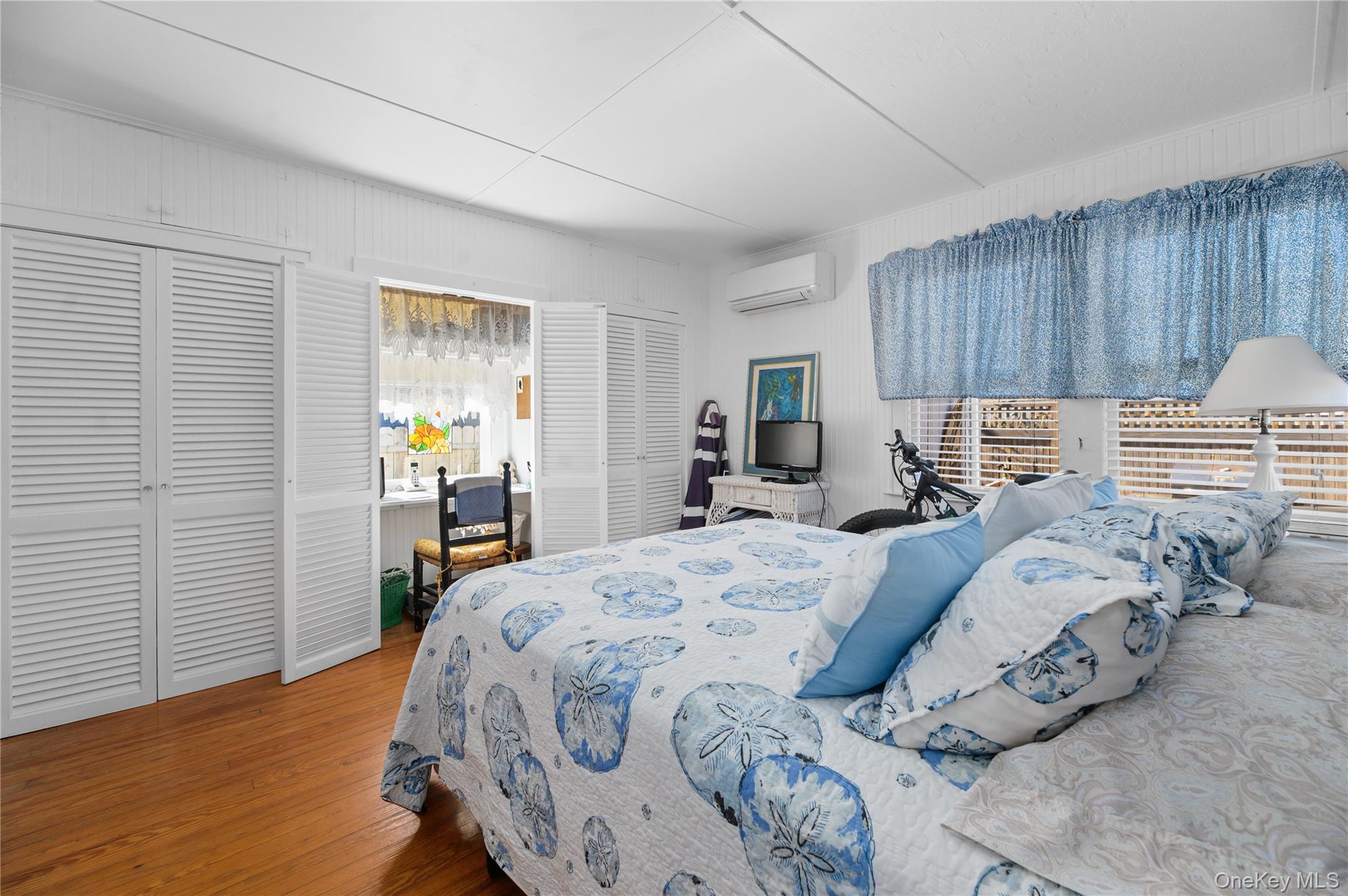 330 Dehnhoff Walk