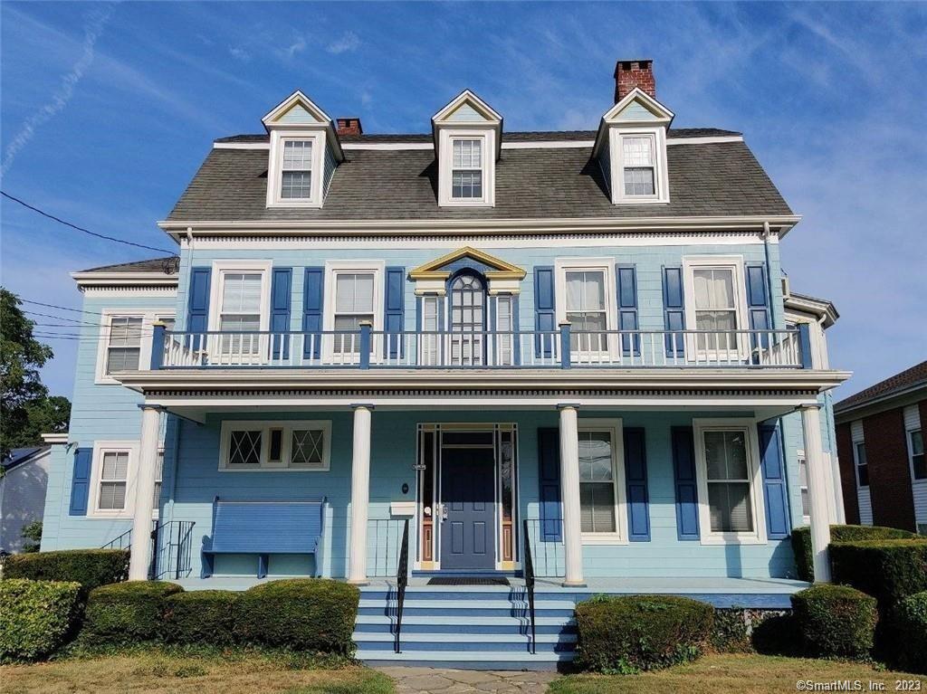 2268 Main Street 204