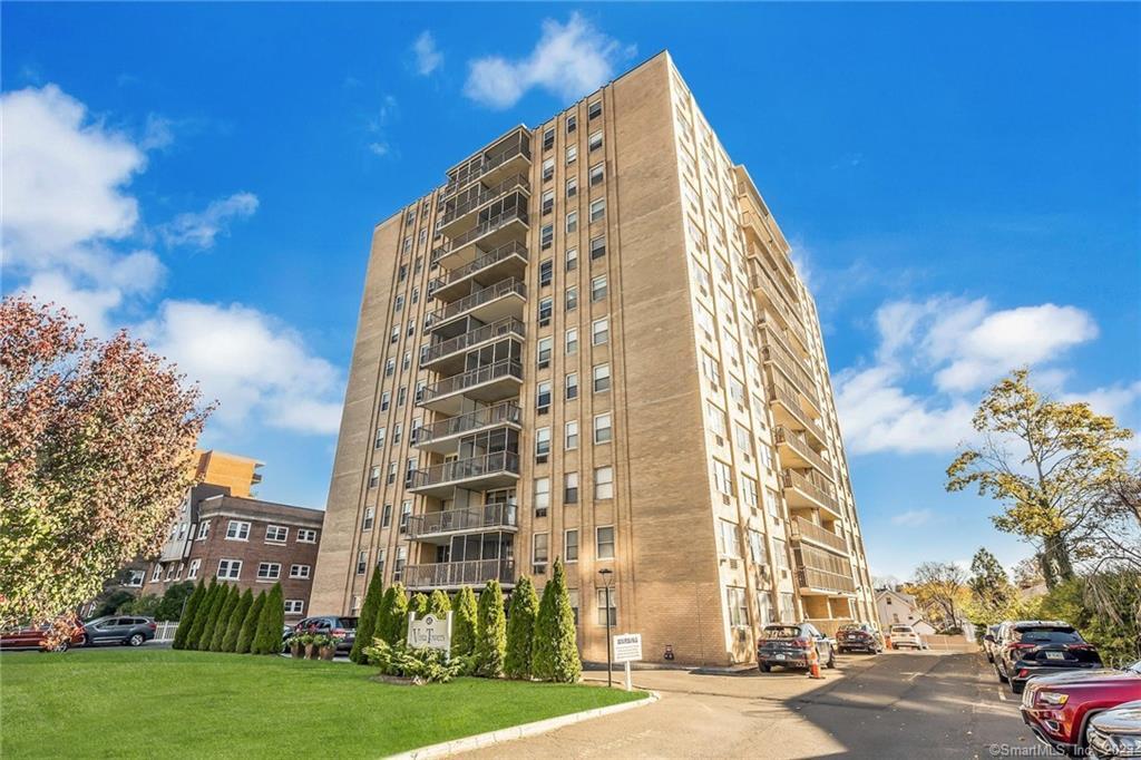 65 Glenbrook Road 8E