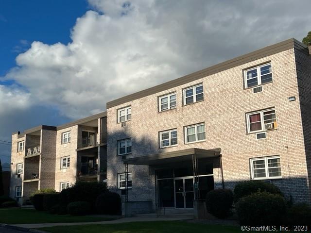 300 Meadowside Road 104