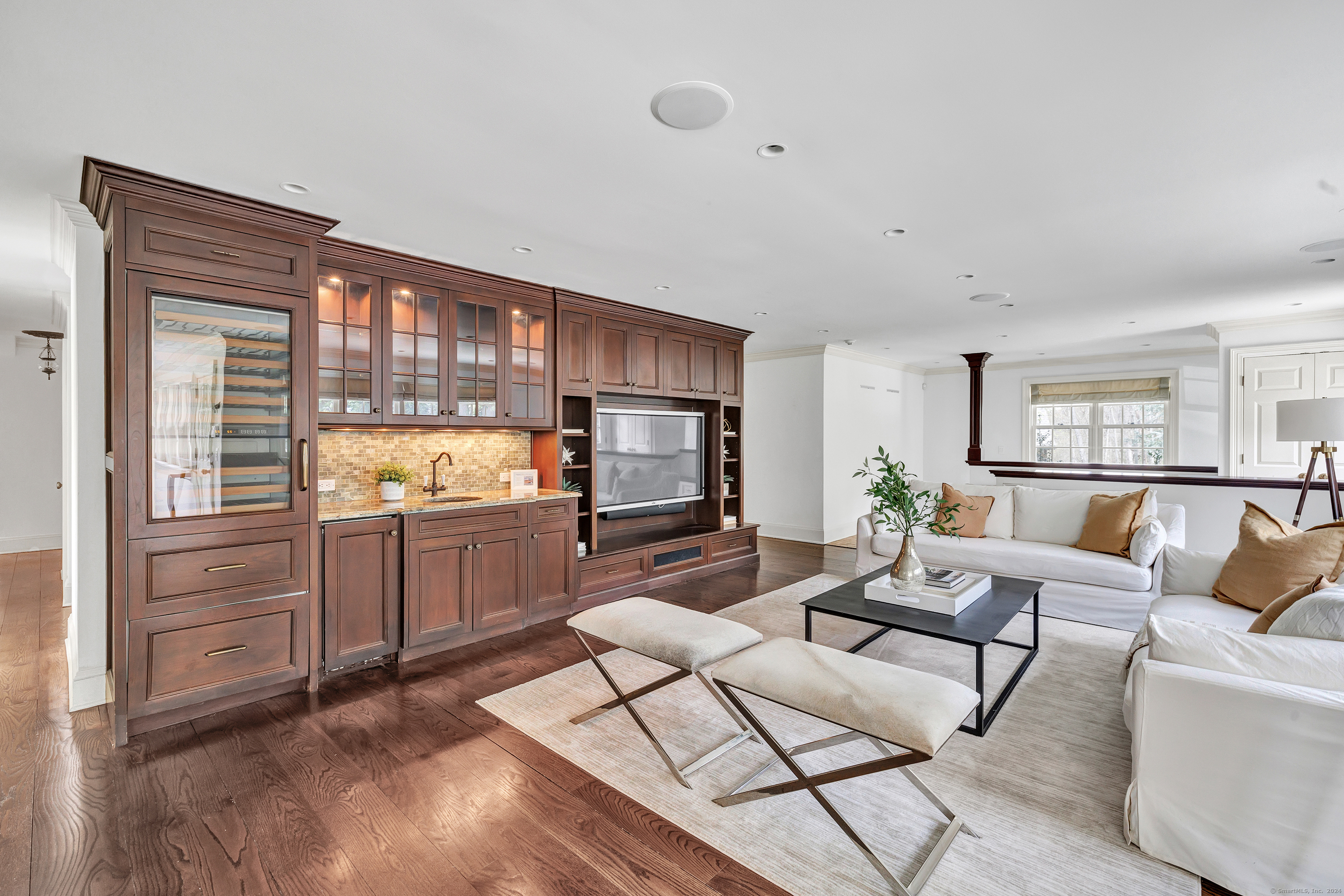 9 Brookside Drive
