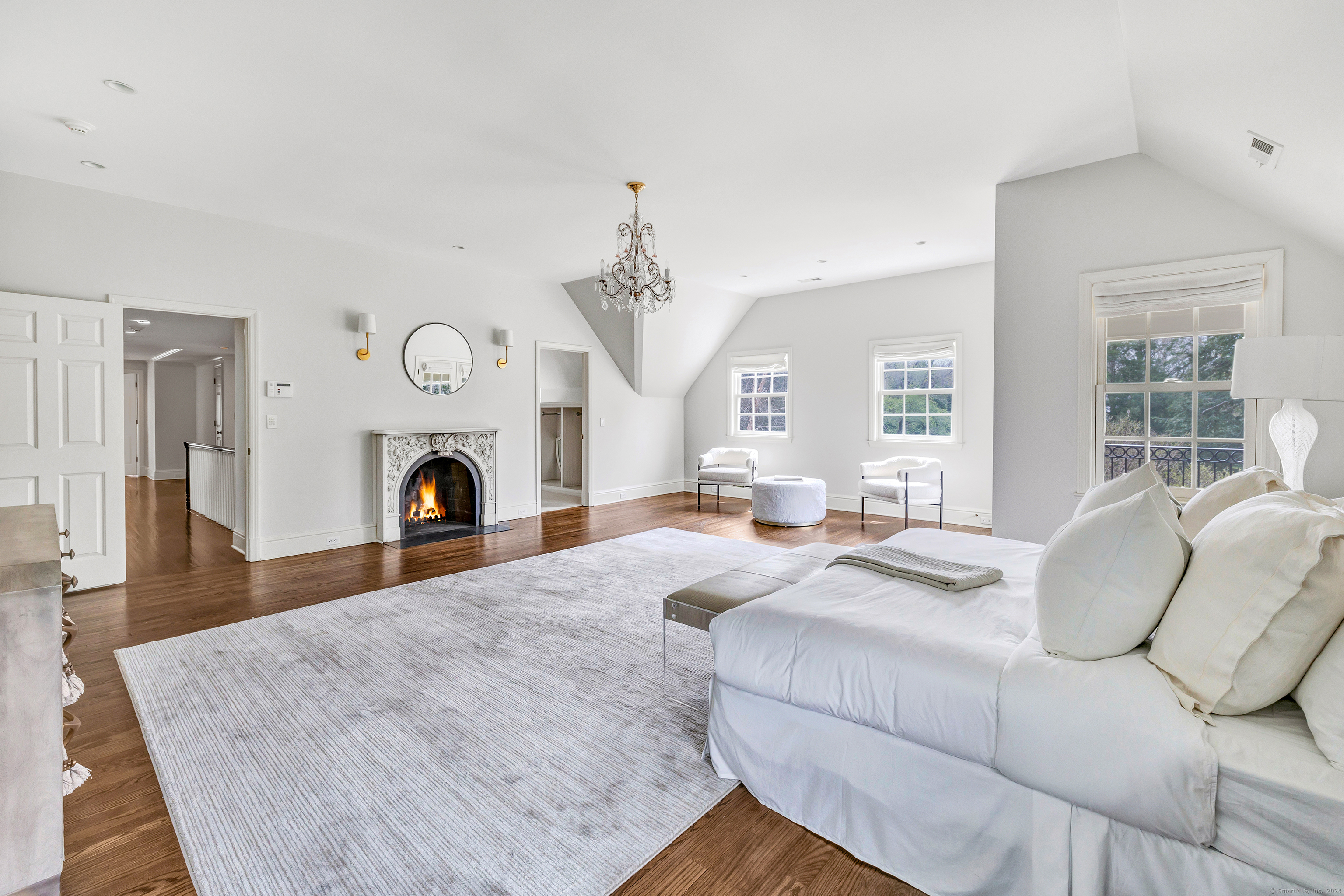 9 Brookside Drive