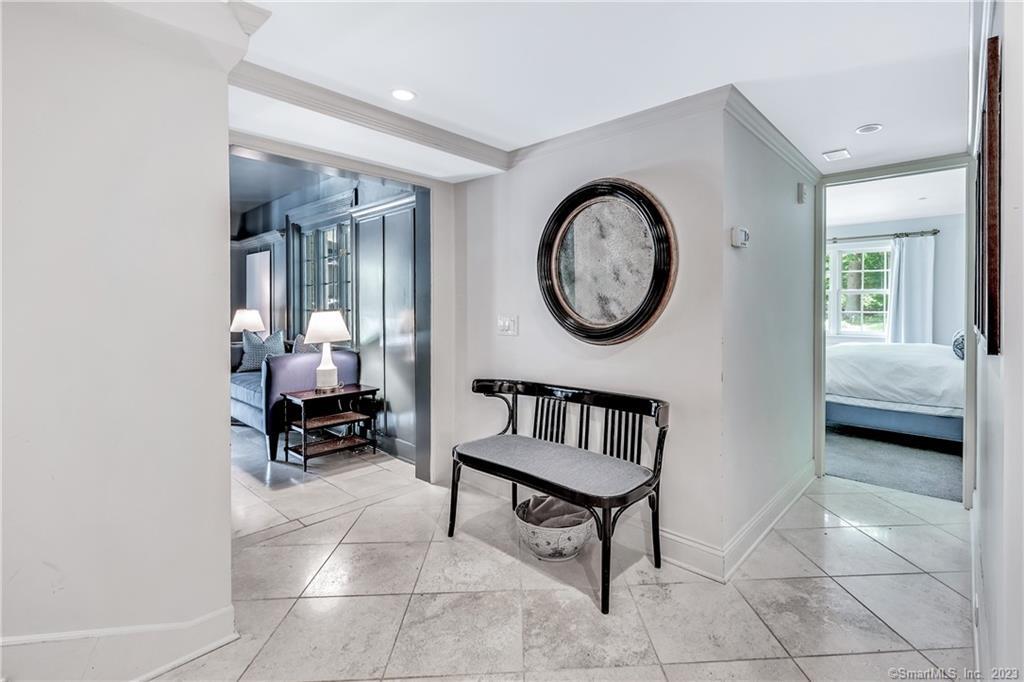 9 Brookside Drive