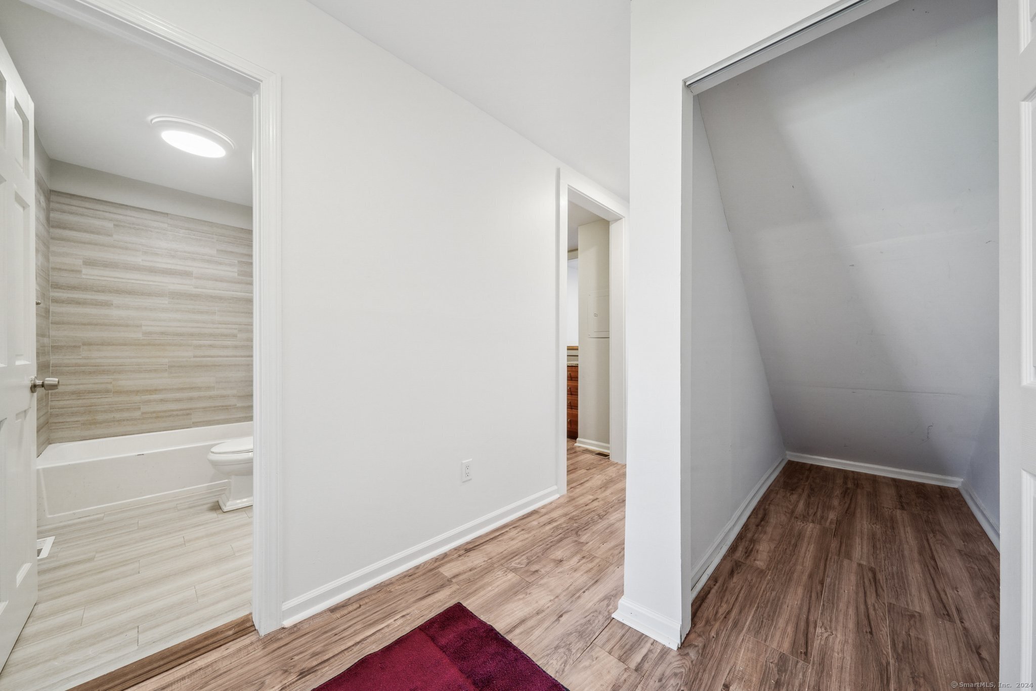 350 Grovers Avenue 1I