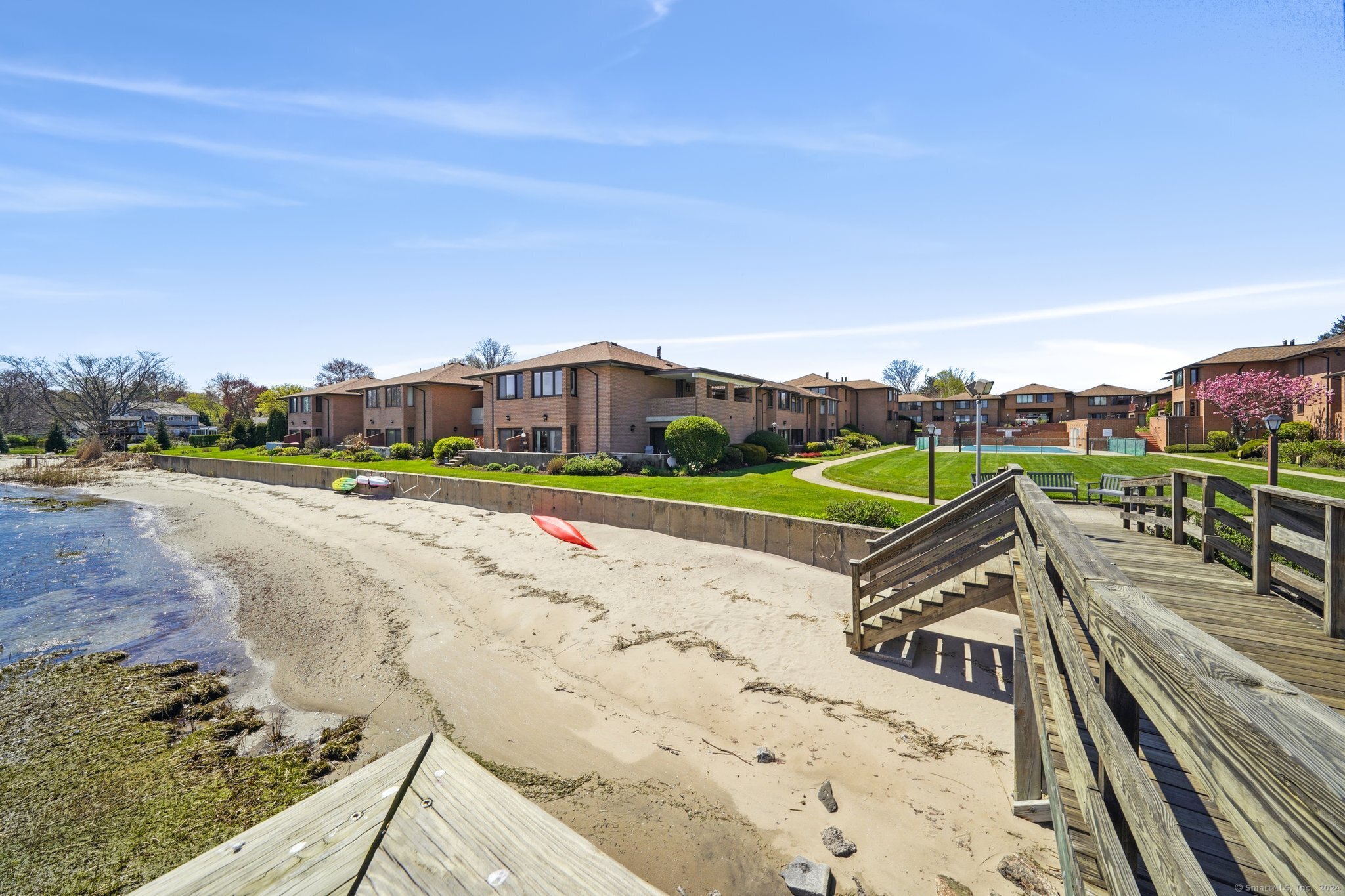 350 Grovers Avenue 1I