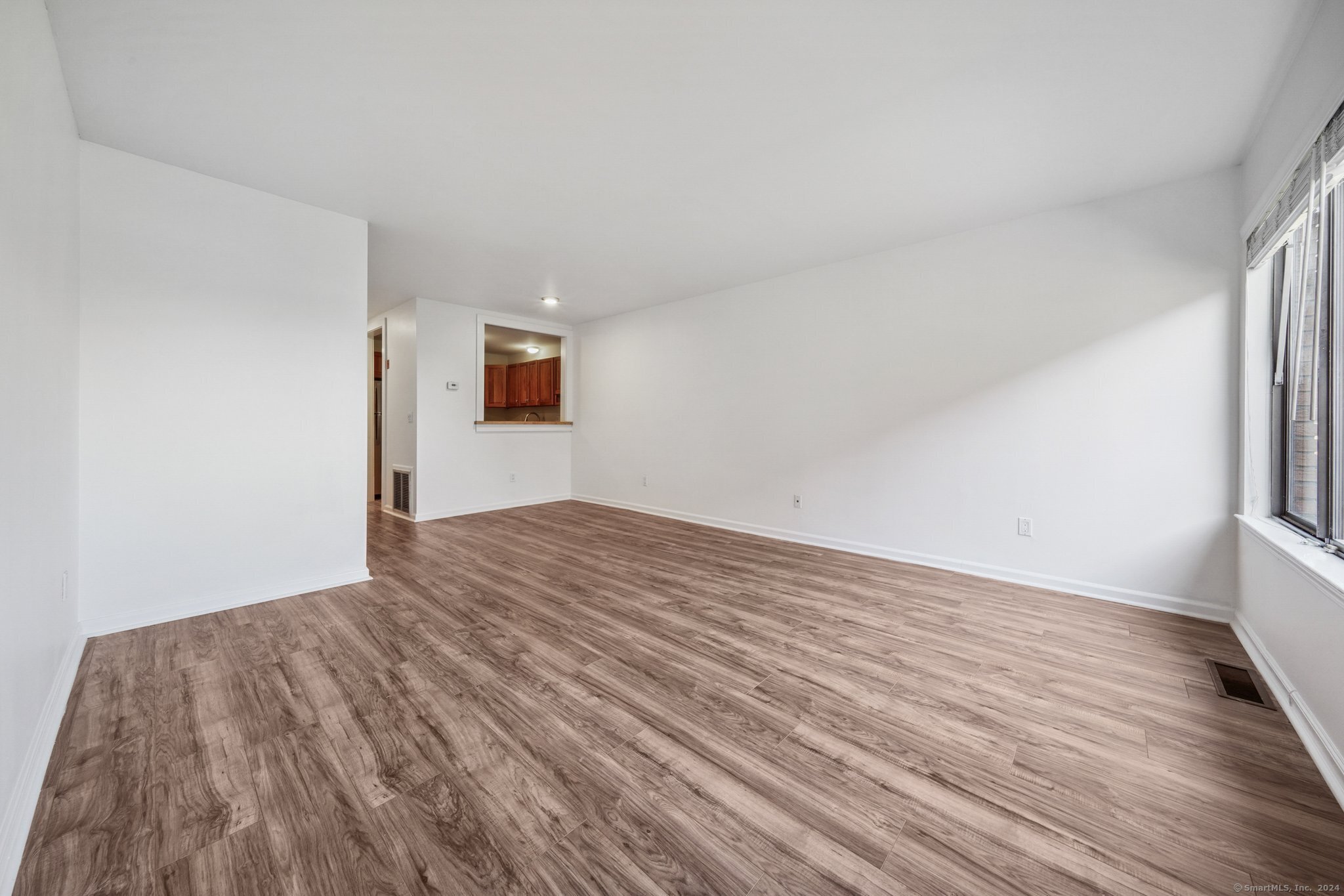 350 Grovers Avenue 1I
