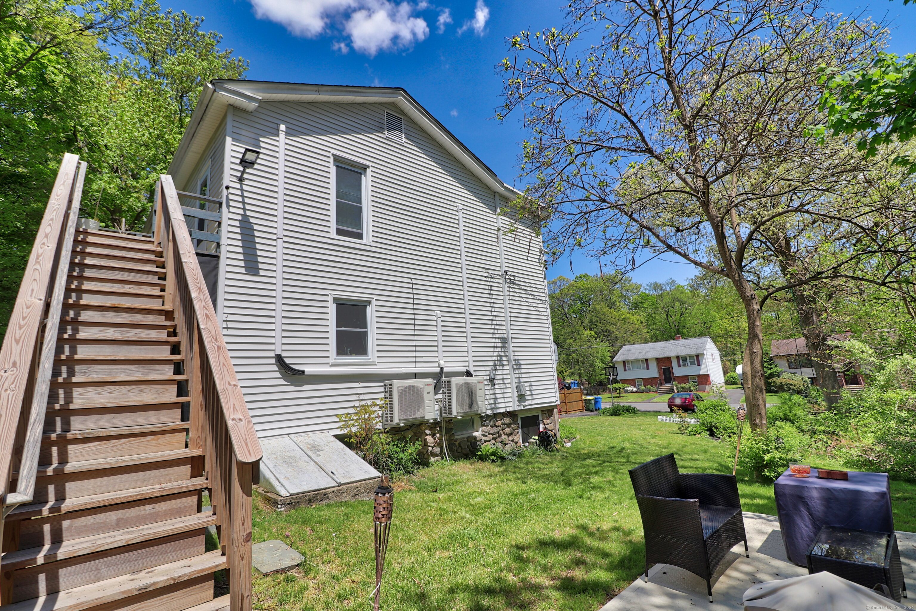 171 Moreland Avenue