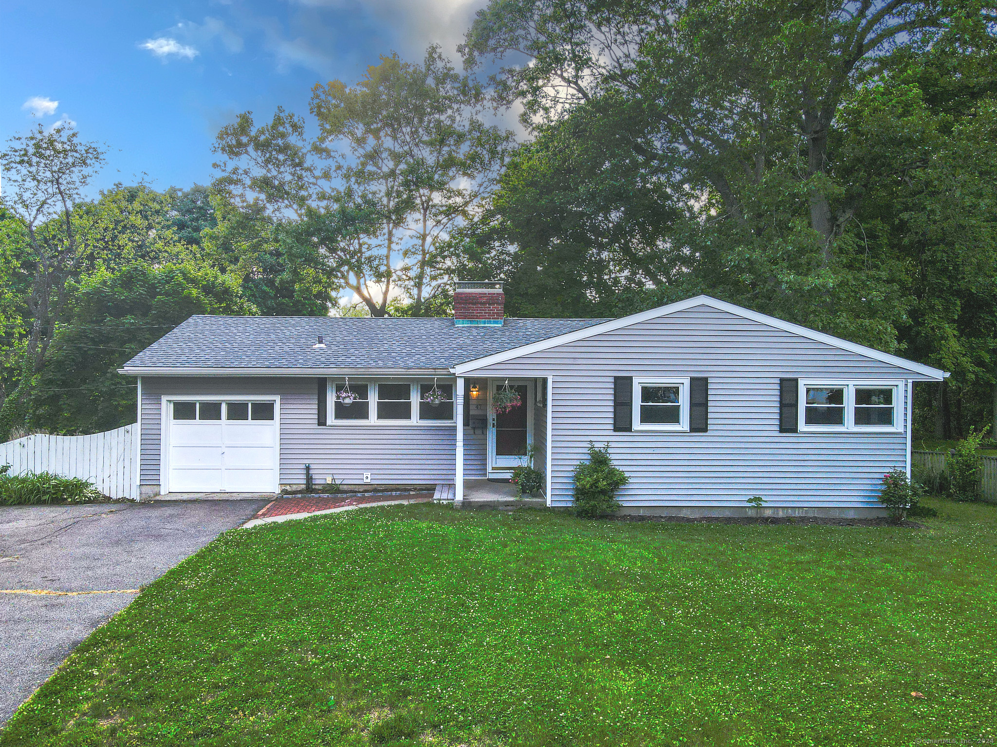 47 Knollwood Road