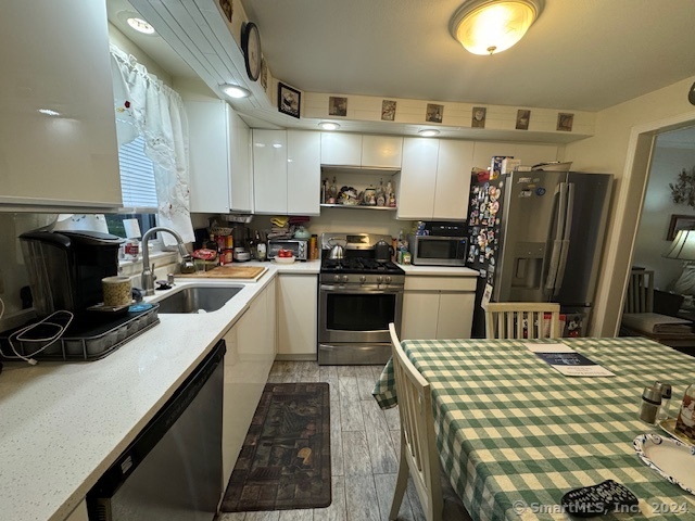 69 Robert Treat Drive 17