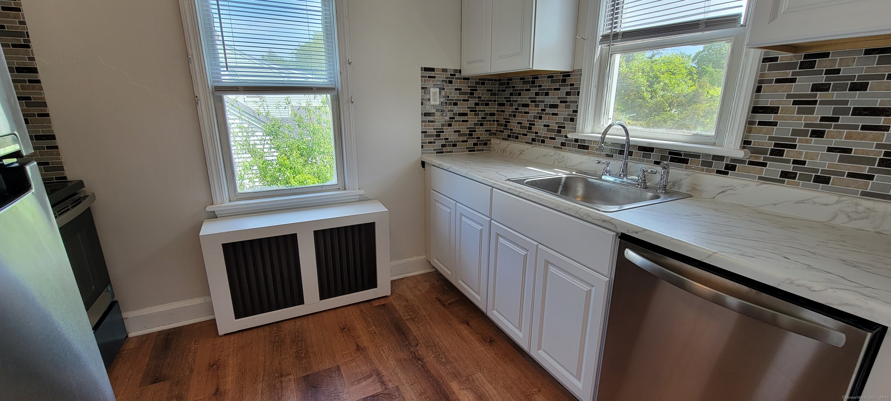 109 CANAAN Road 2ND FL