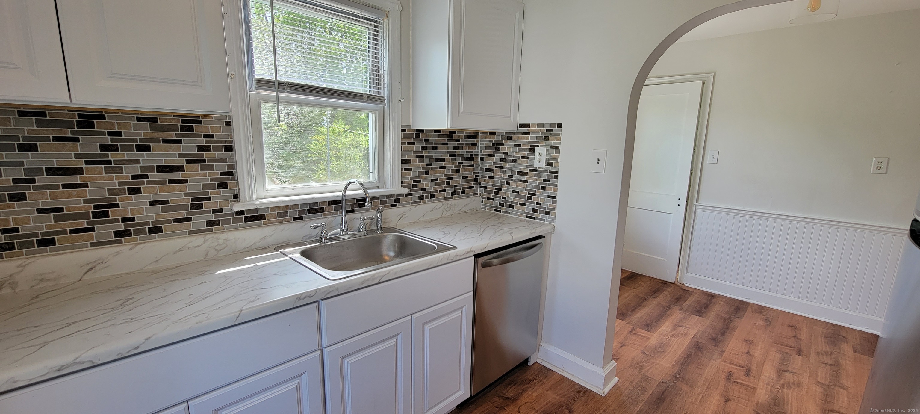 109 CANAAN Road 2ND FL