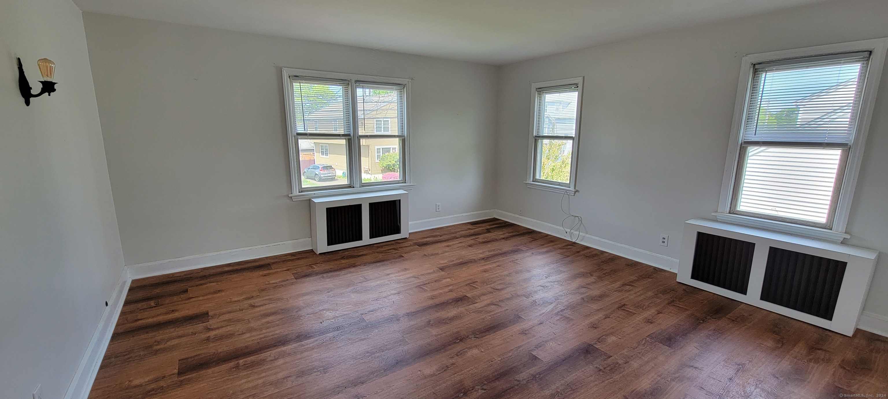 109 CANAAN Road 2ND FL