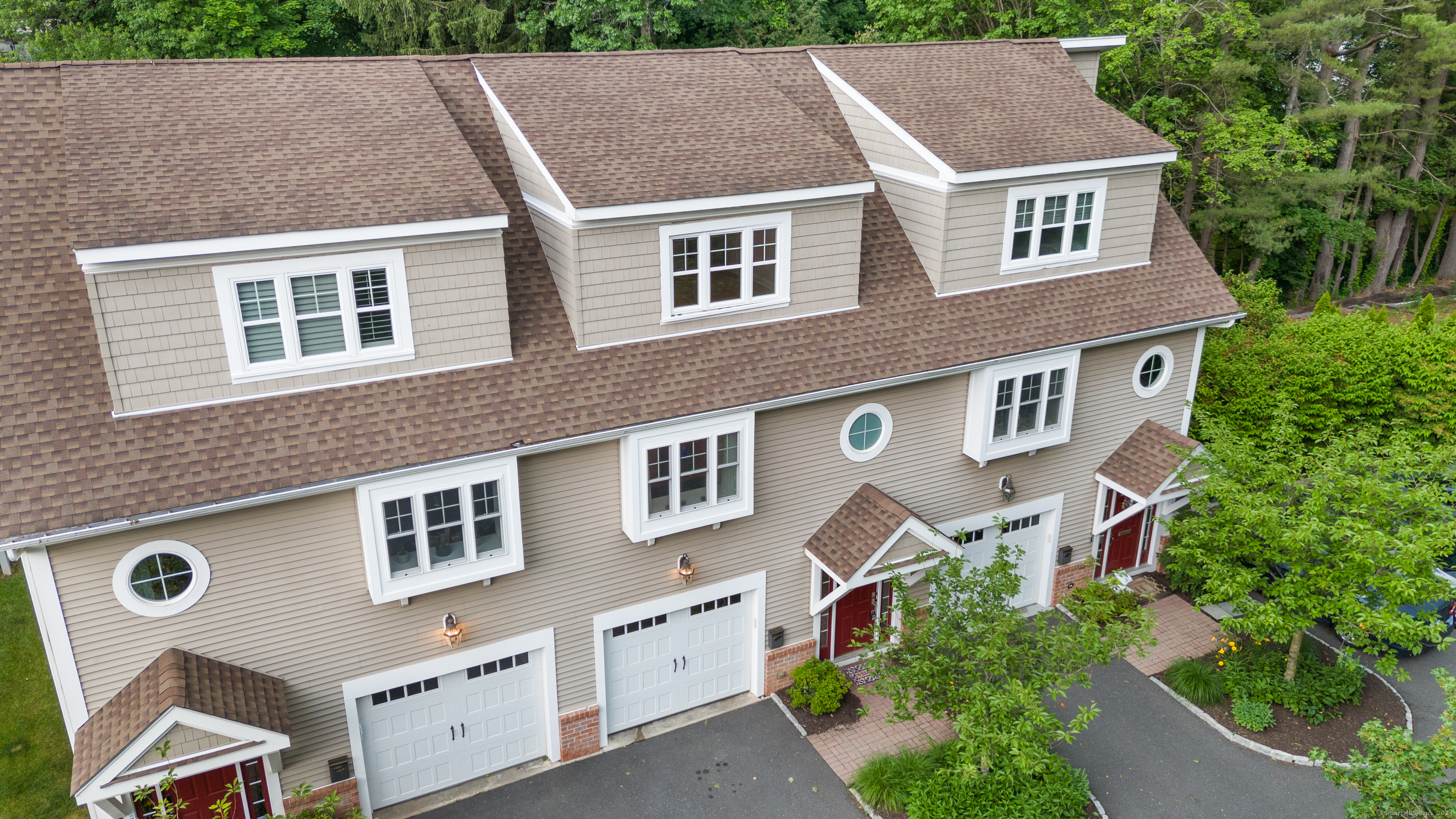 1092 Farmington Avenue APT E