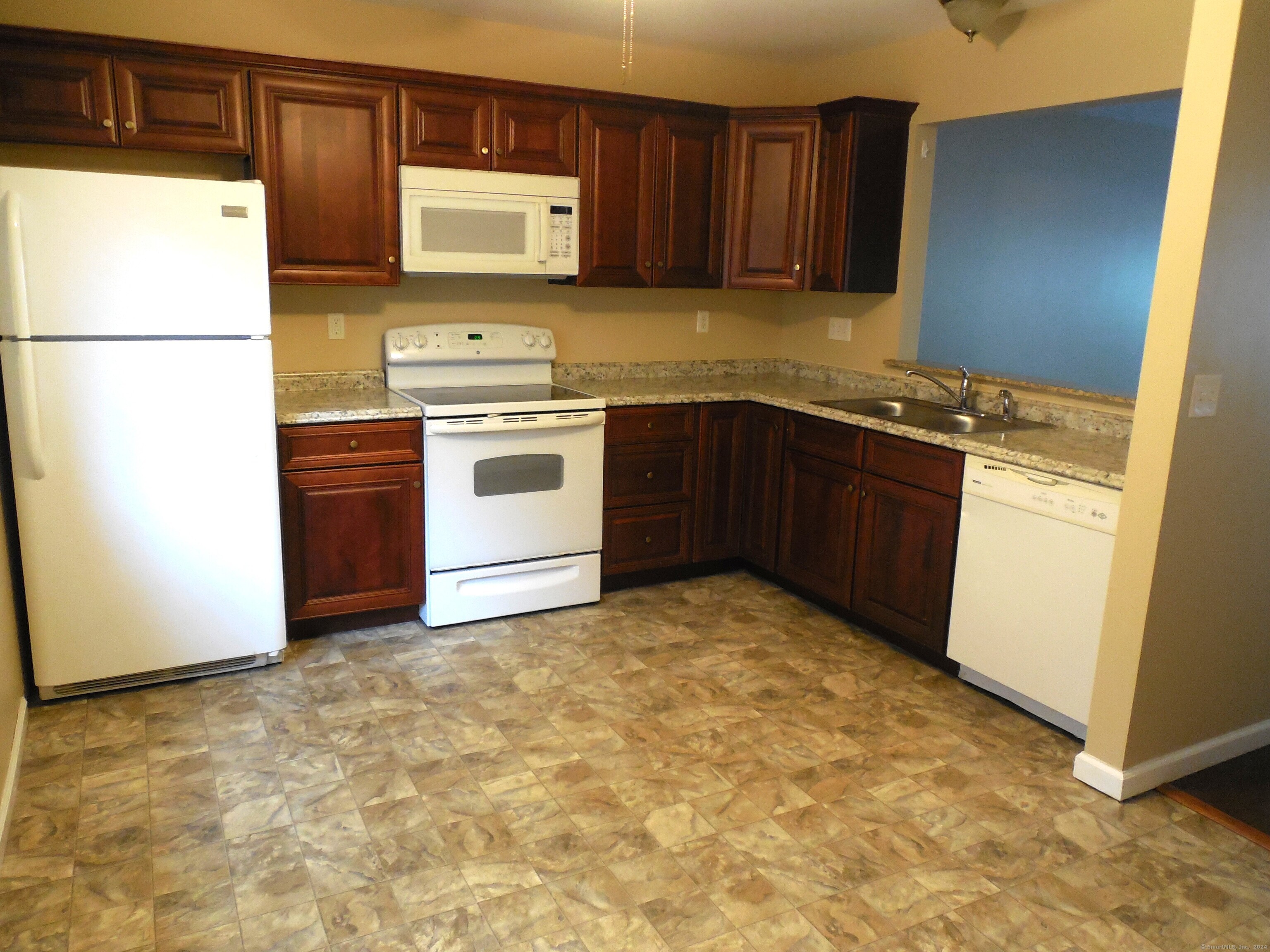 541 Pierpont Road 2
