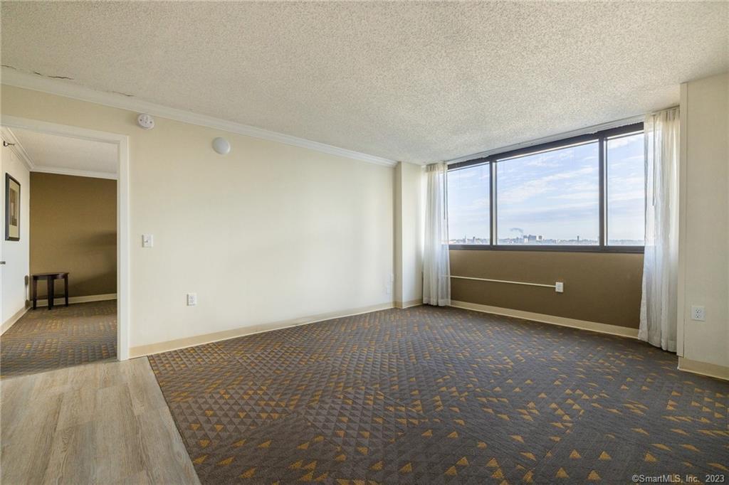 1070 Main Street 206