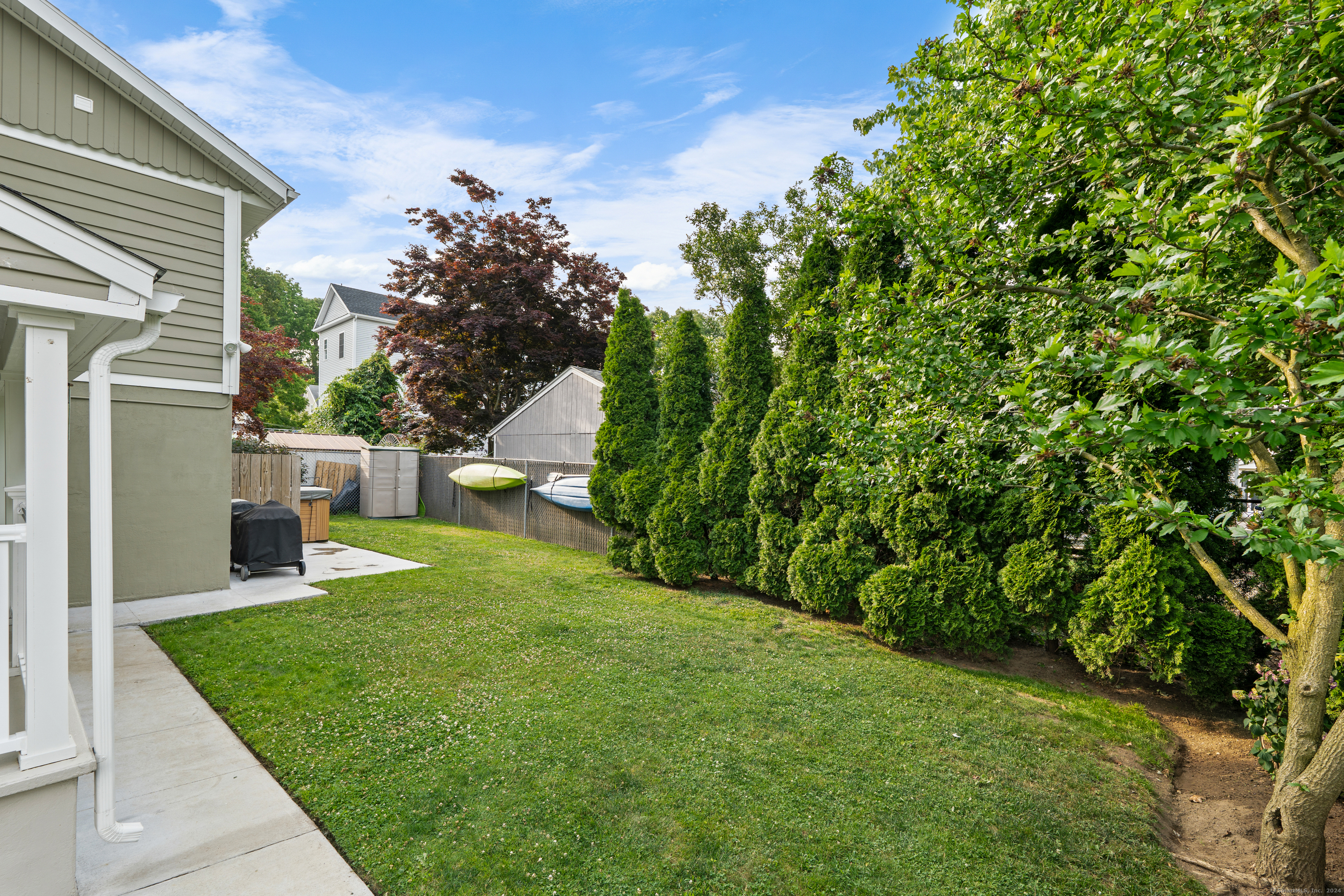 27 Andrews Avenue