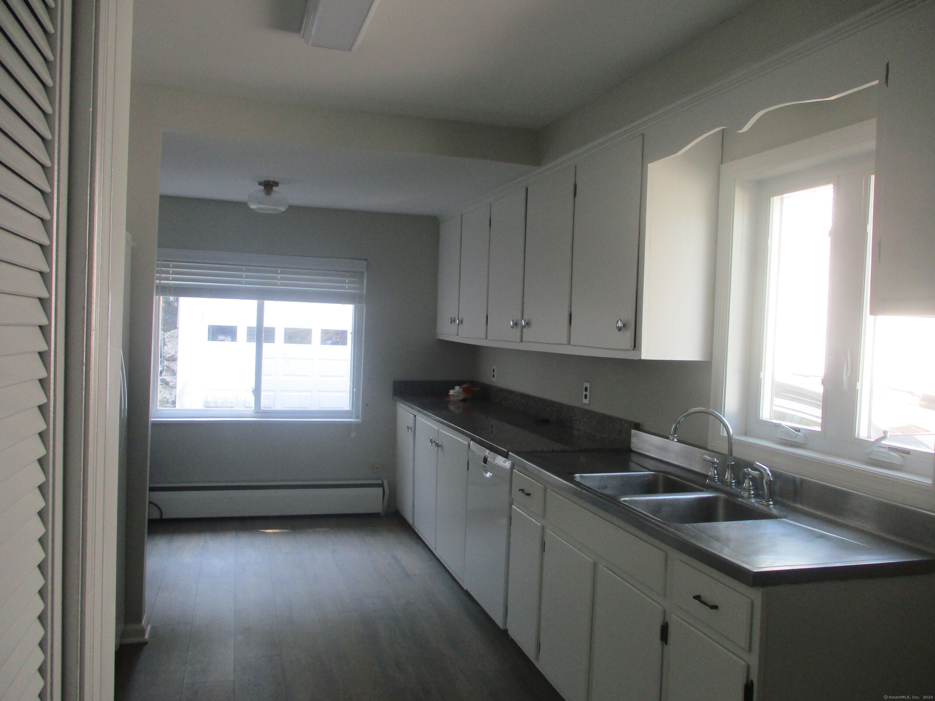 10 Leuvine Street 1