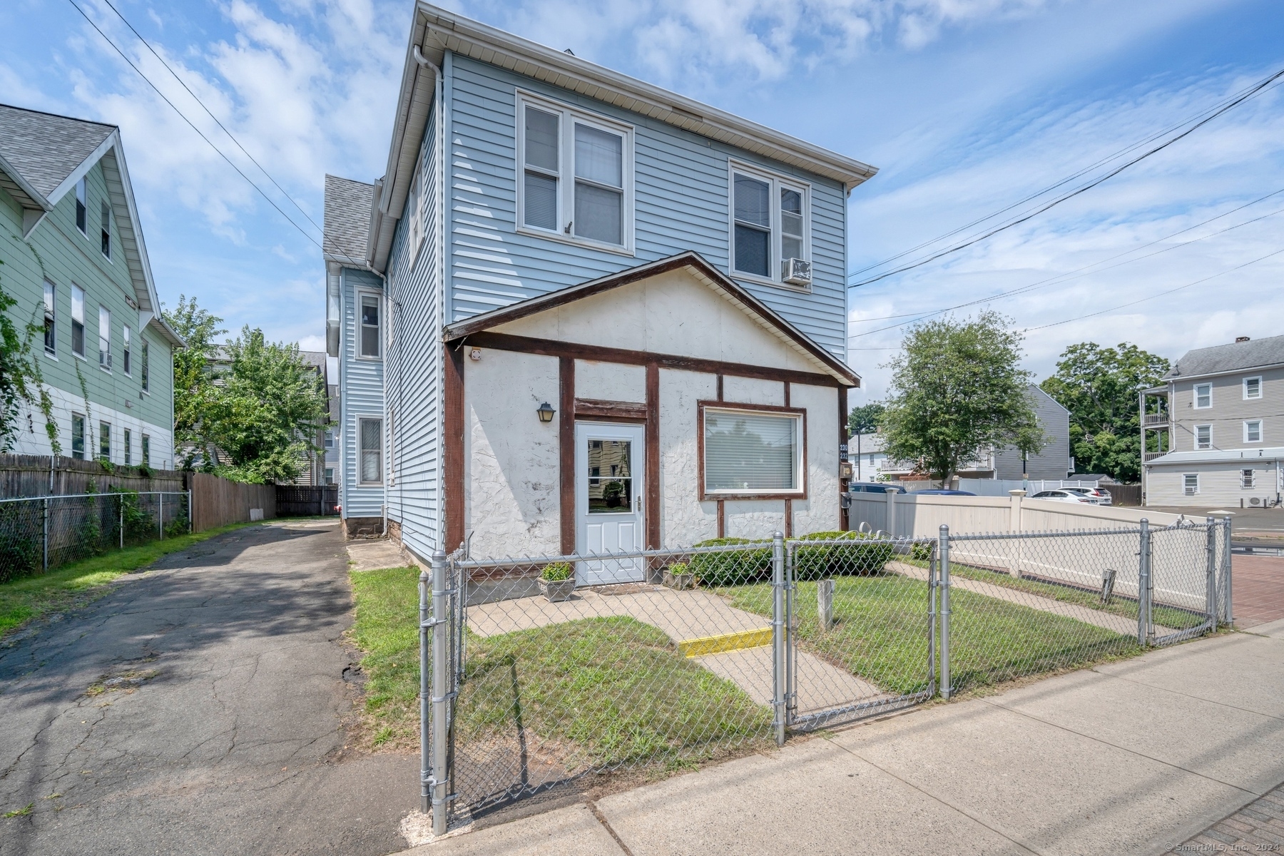 230 Campbell Avenue