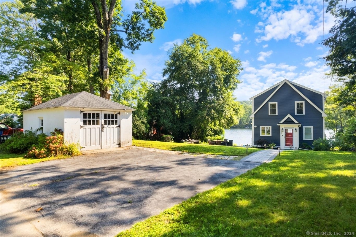 42 Long Pond Road South