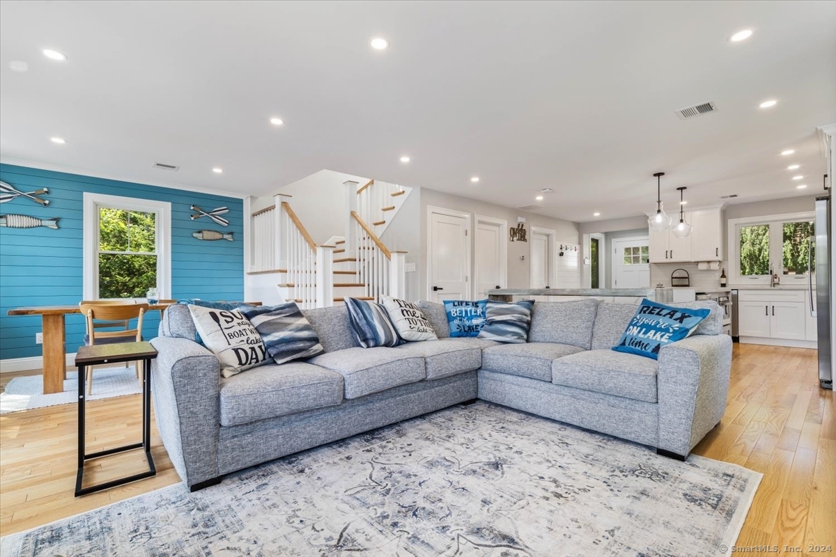 42 Long Pond Road South