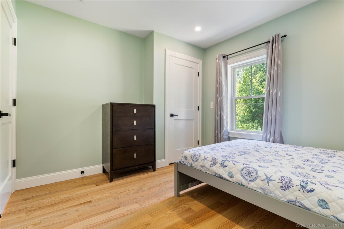 42 Long Pond Road South