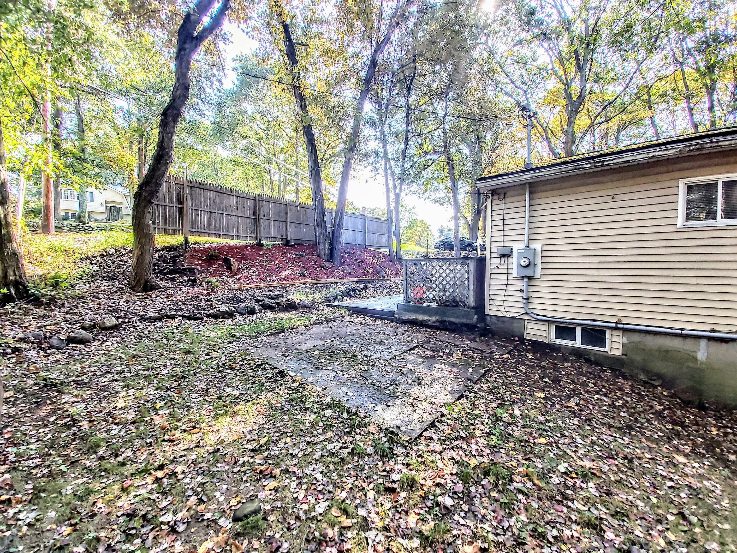 1253 Spindle Hill Road