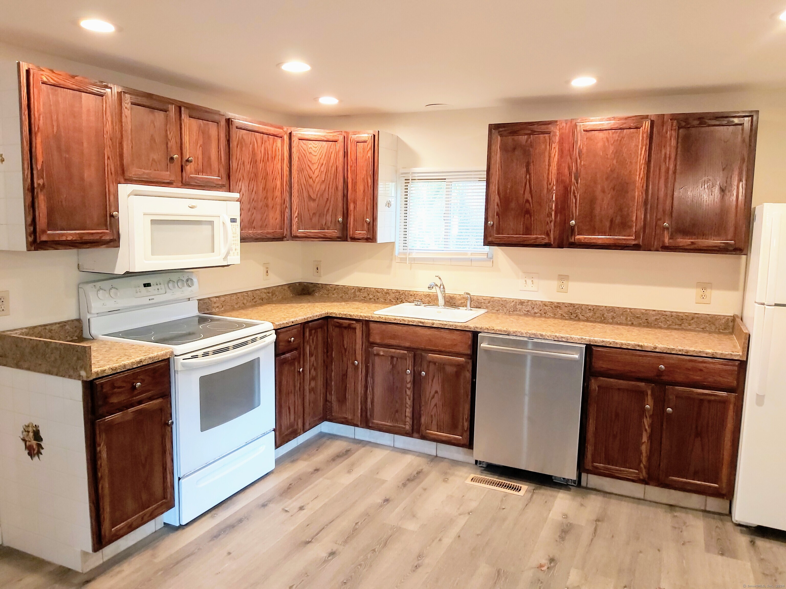 1253 Spindle Hill Road