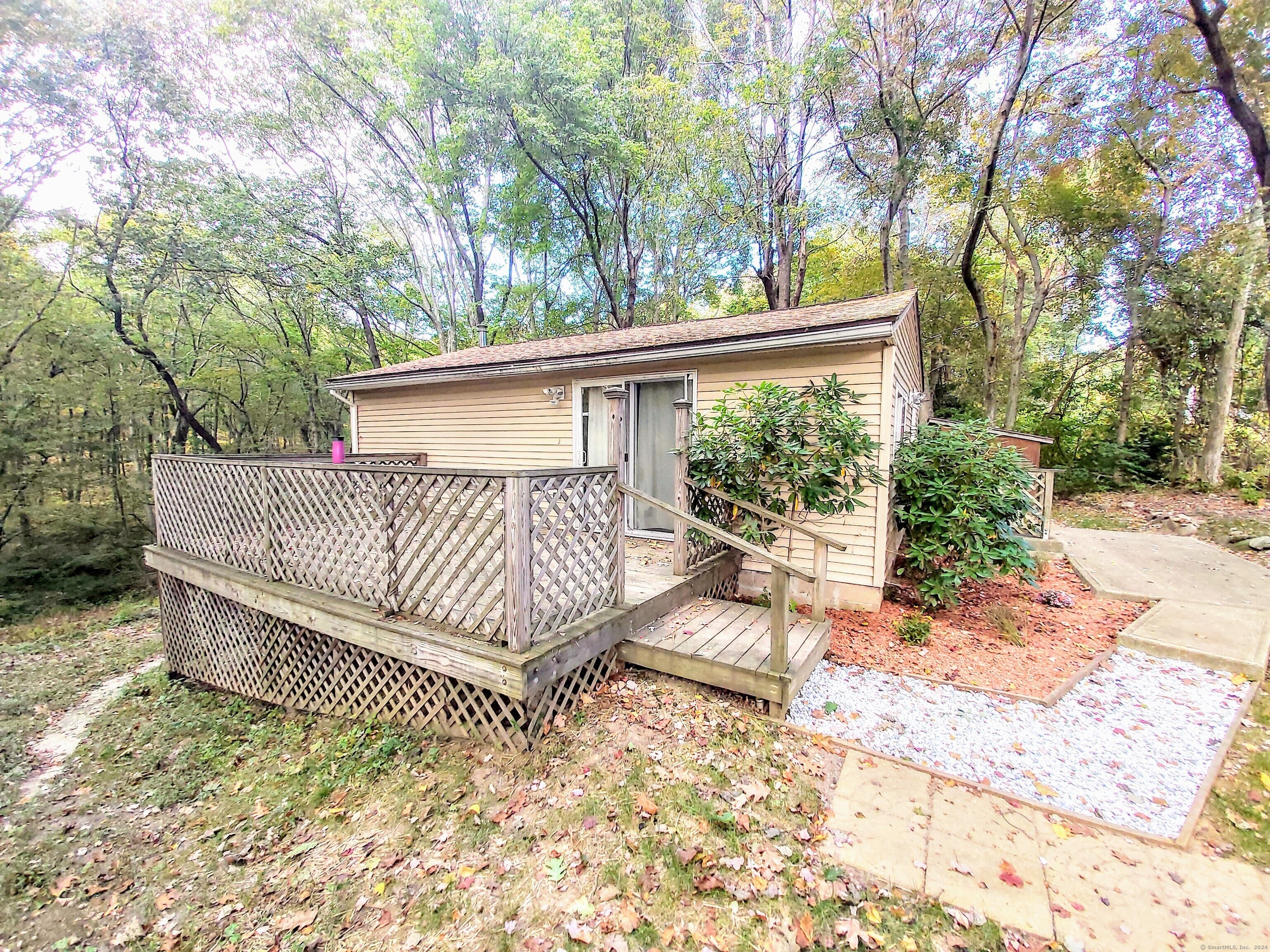 1253 Spindle Hill Road