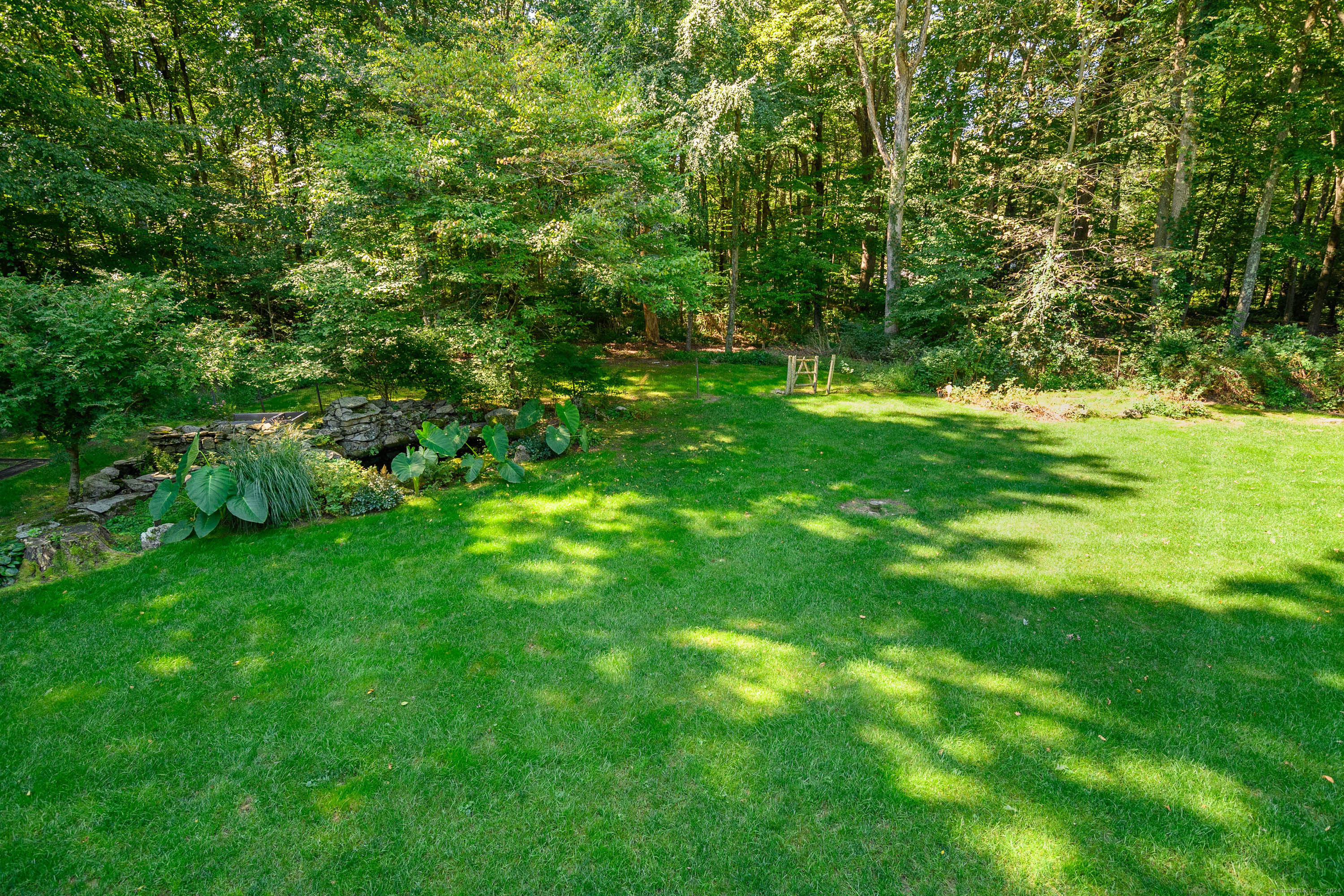 8 Crabapple Lane