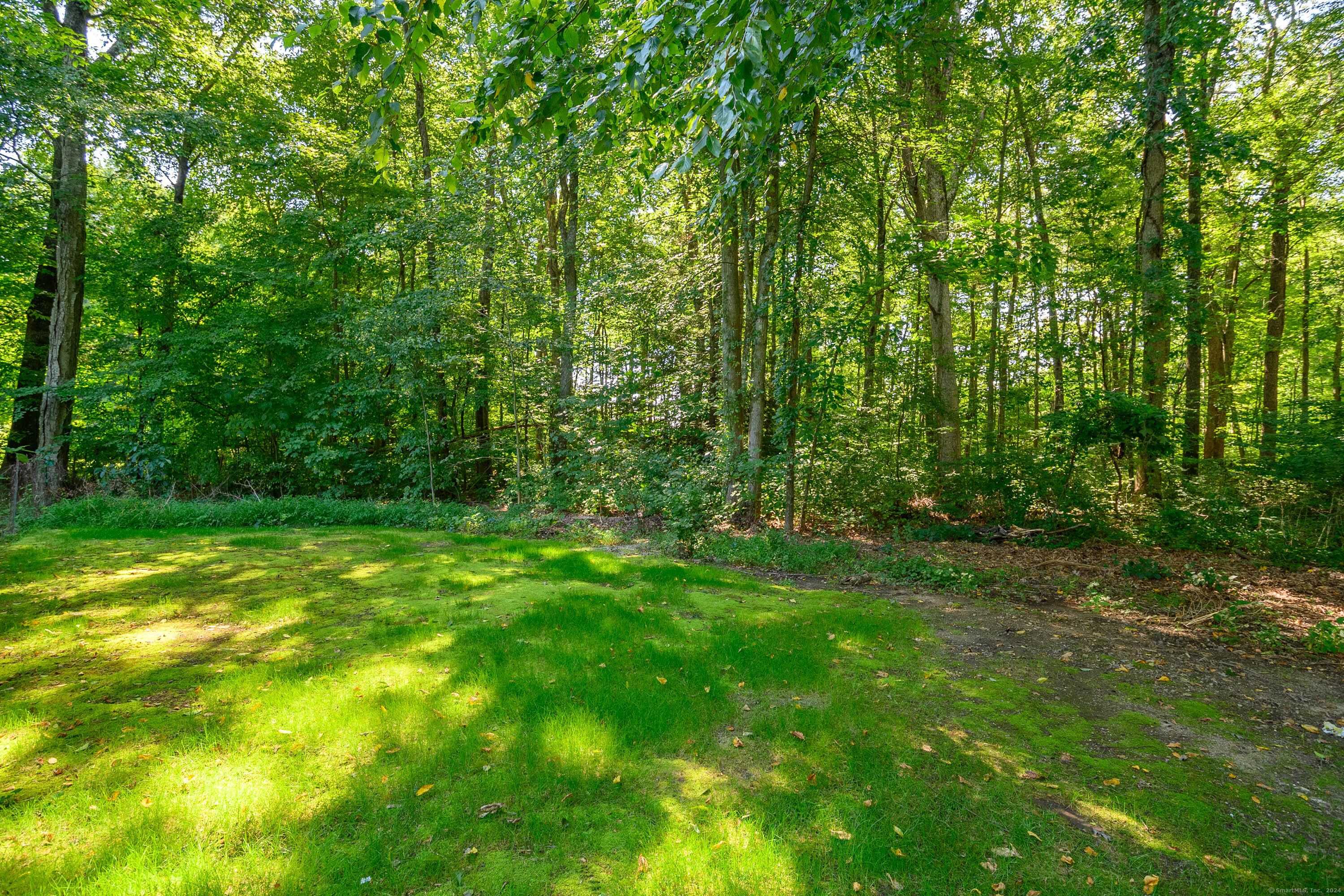 8 Crabapple Lane
