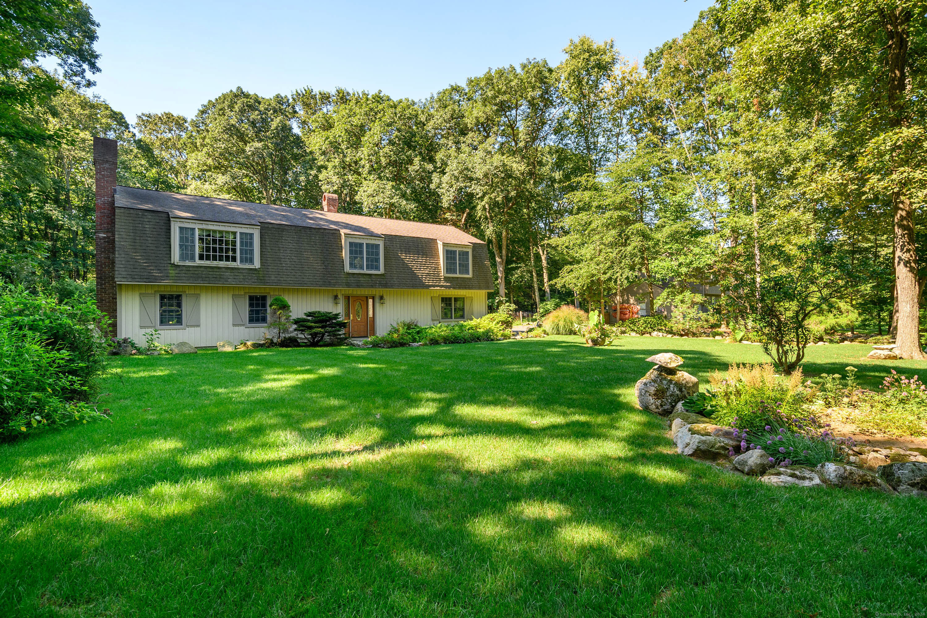 8 Crabapple Lane