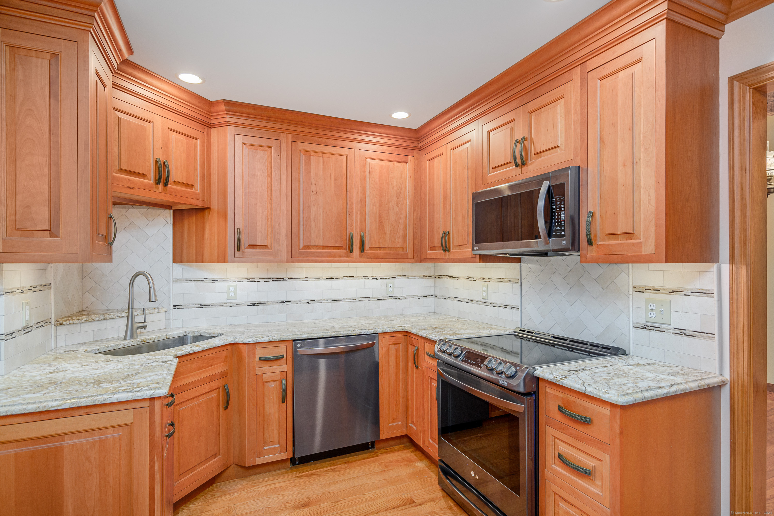 8 Crabapple Lane