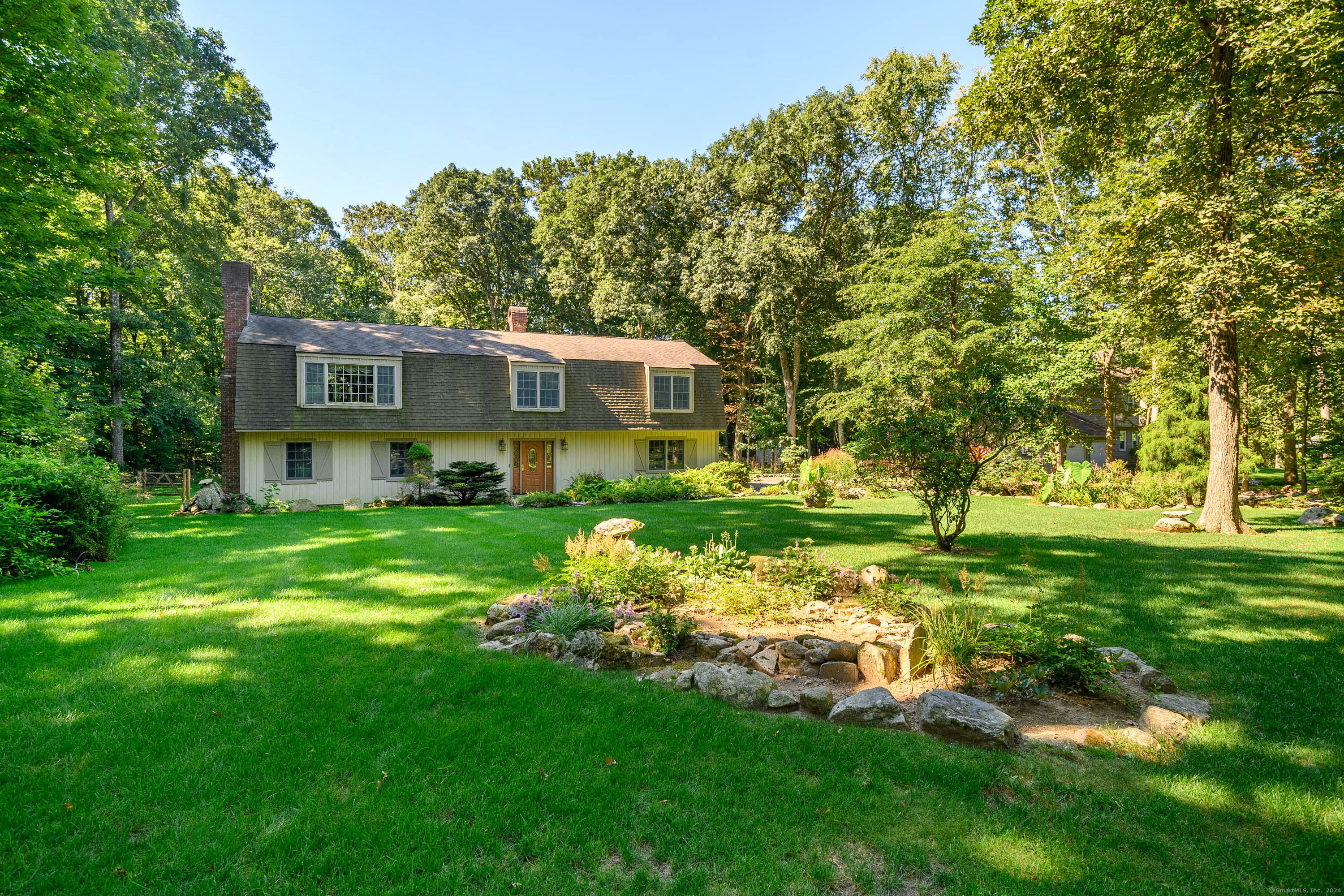 8 Crabapple Lane